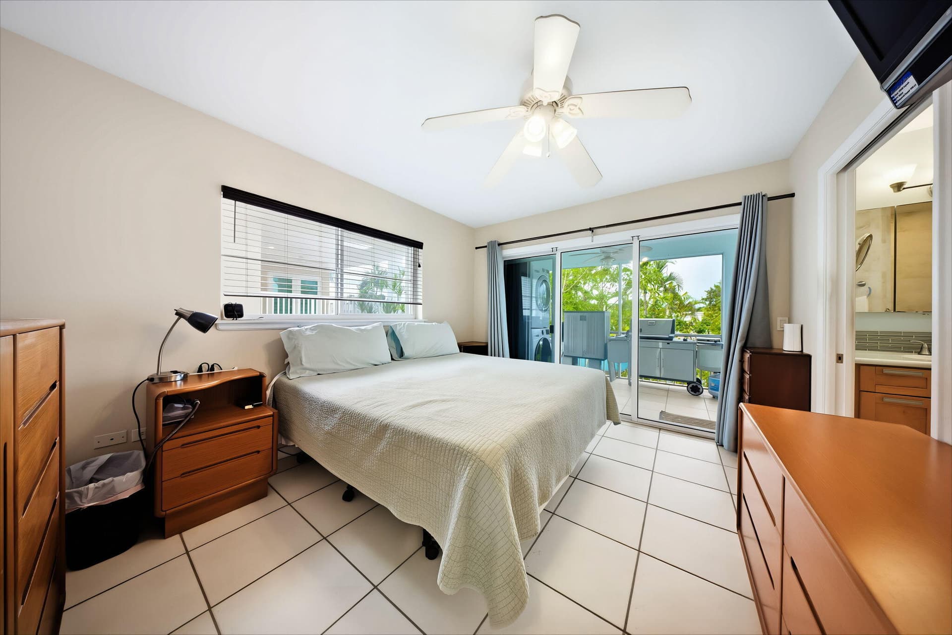 147 Gardenia Street photo 24