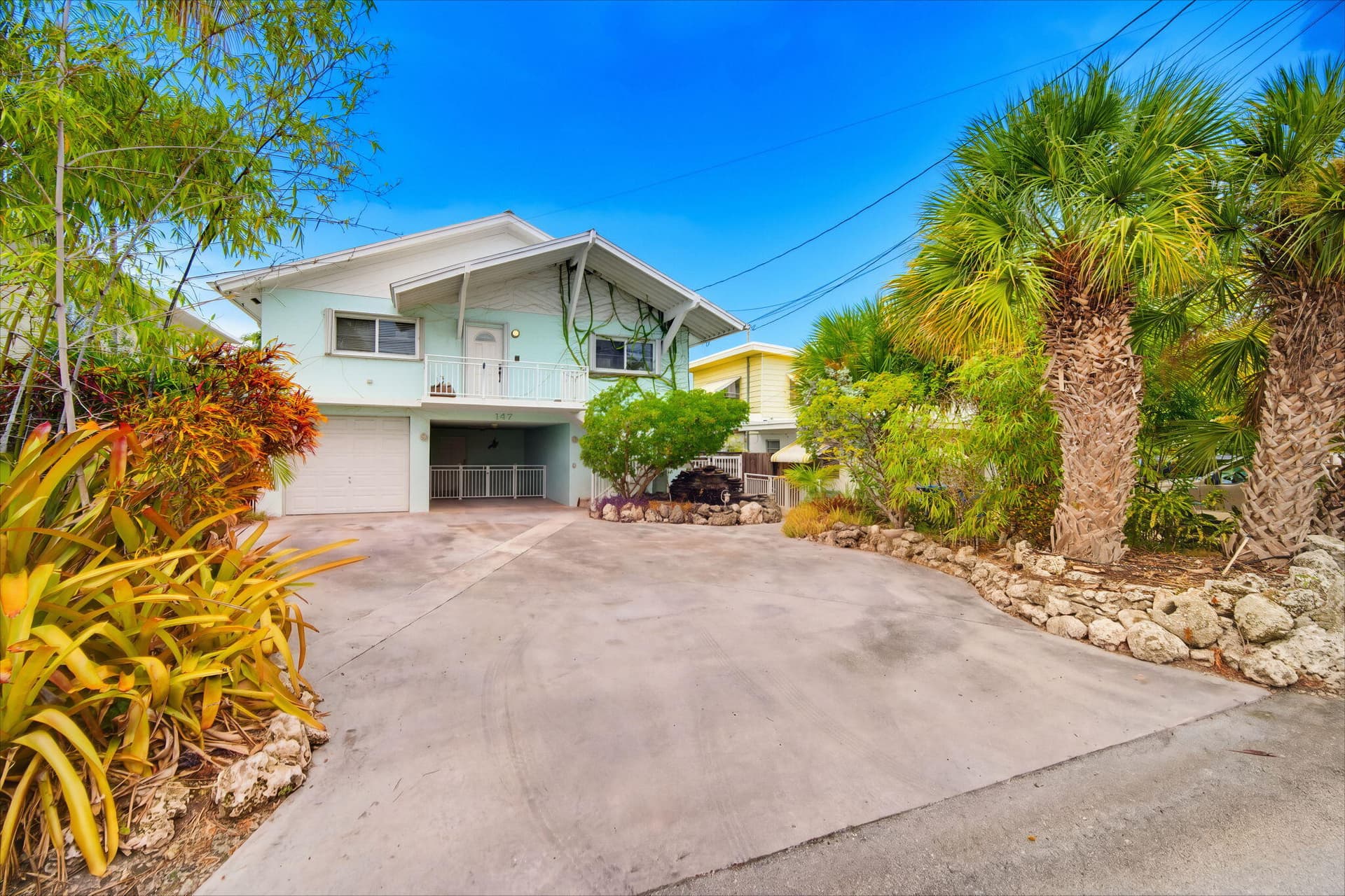 147 Gardenia Street photo 3