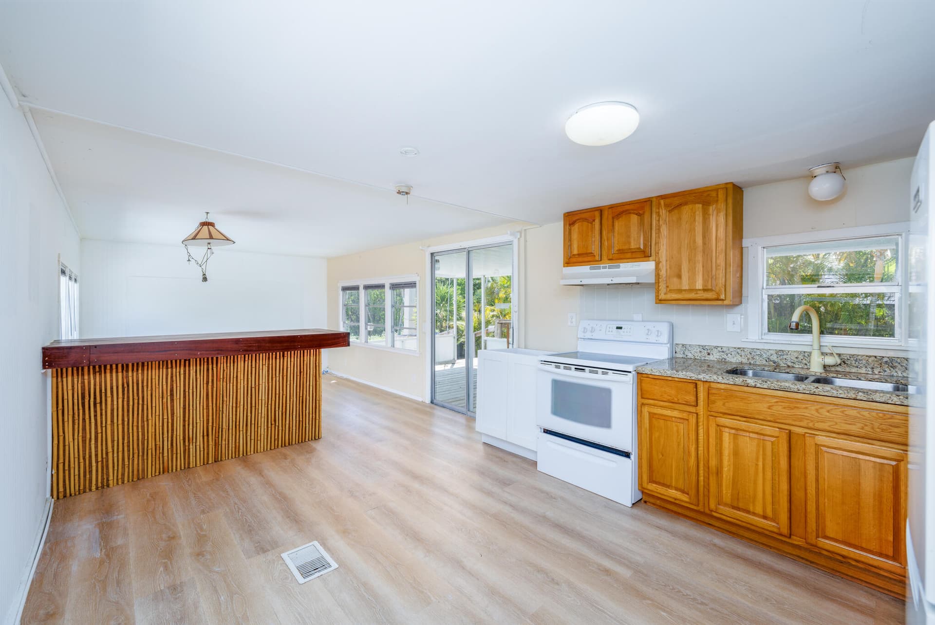193 Venus Lane photo 3