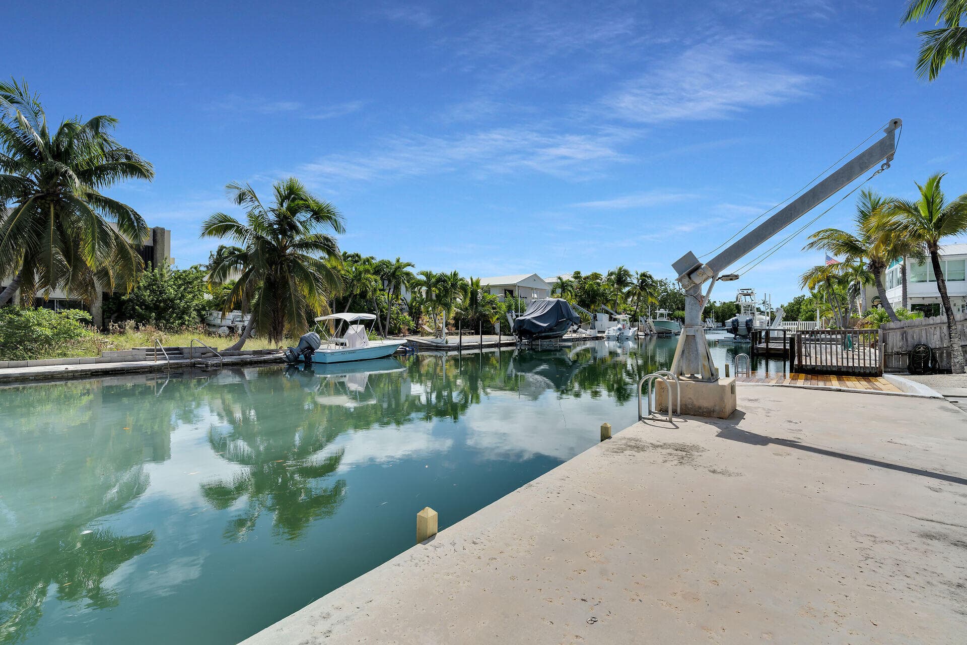 947 Gulf Drive photo 4