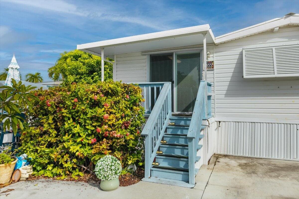 701 Spanish Main Drive 455 photo 3