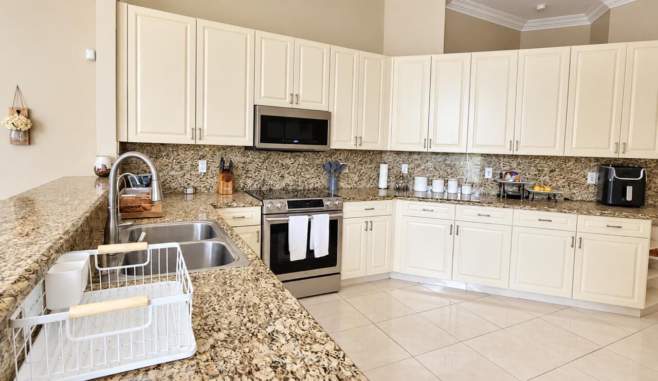 12420 NW 50 Place photo 10