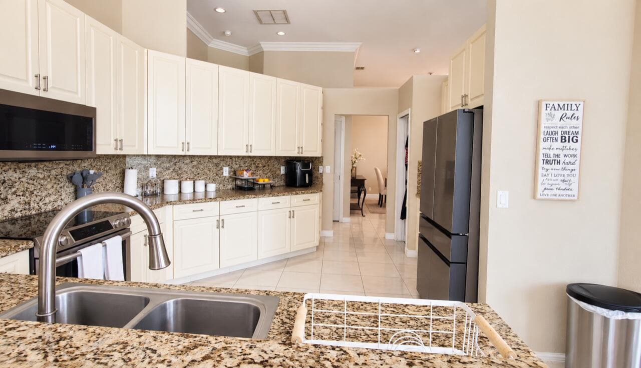 12420 NW 50 Place photo 11