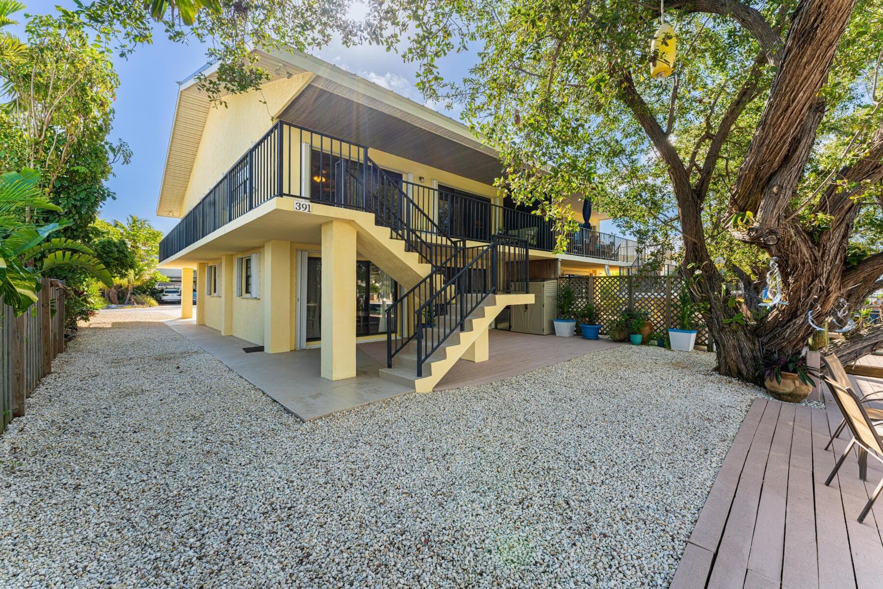 391 10th Street photo 12