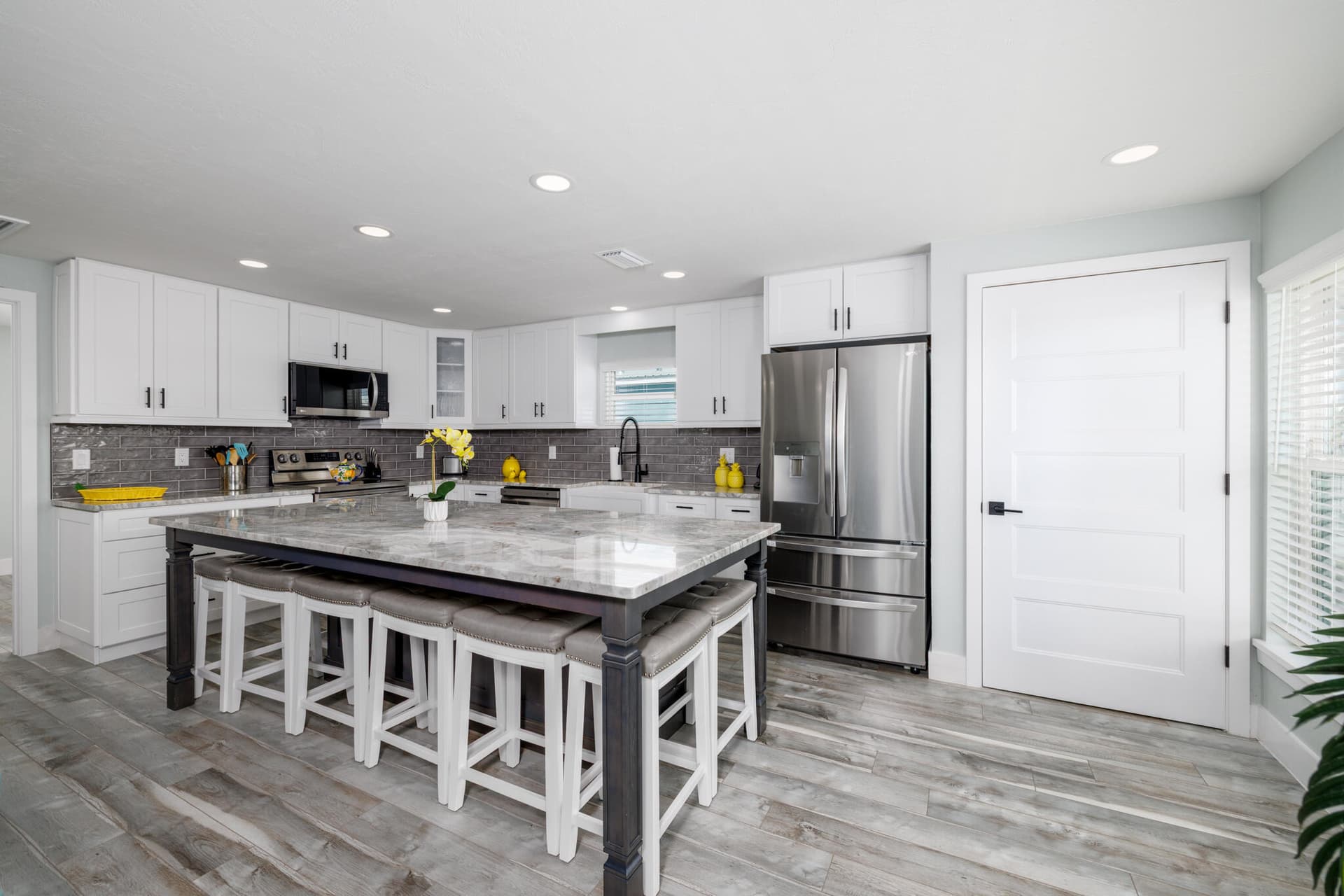 173 W Cahill Court photo 15