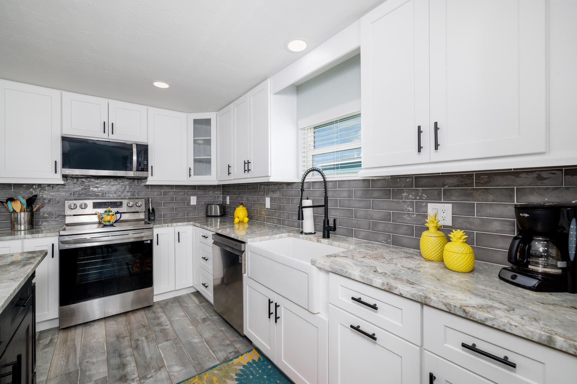 173 W Cahill Court photo 18