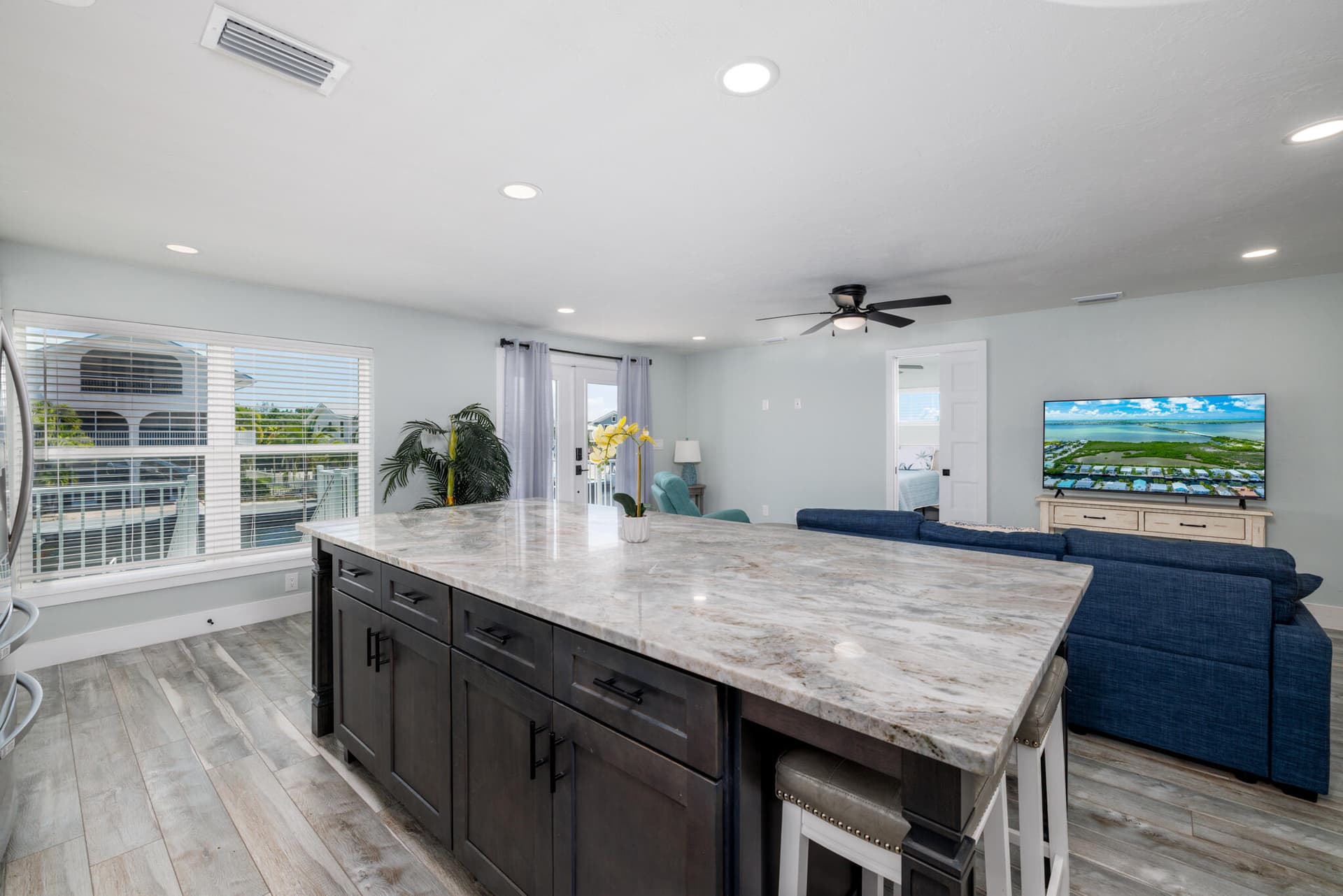 173 W Cahill Court photo 19