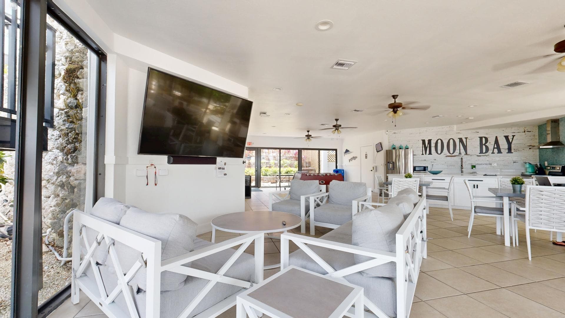 104350 Overseas Highway A402 photo 24