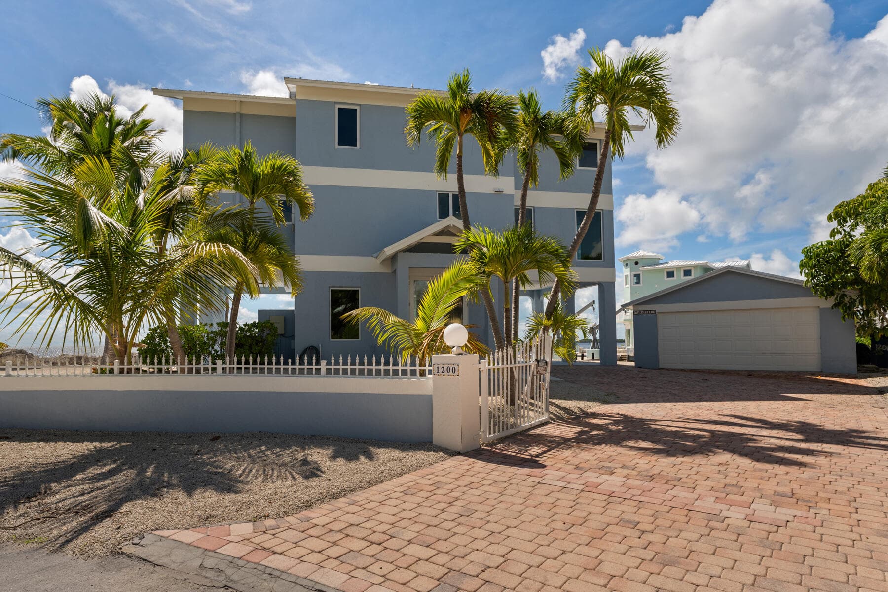 1200 Mockingbird Road photo 3