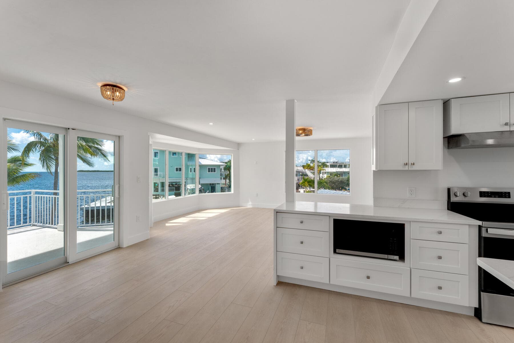 1200 Mockingbird Road photo 9