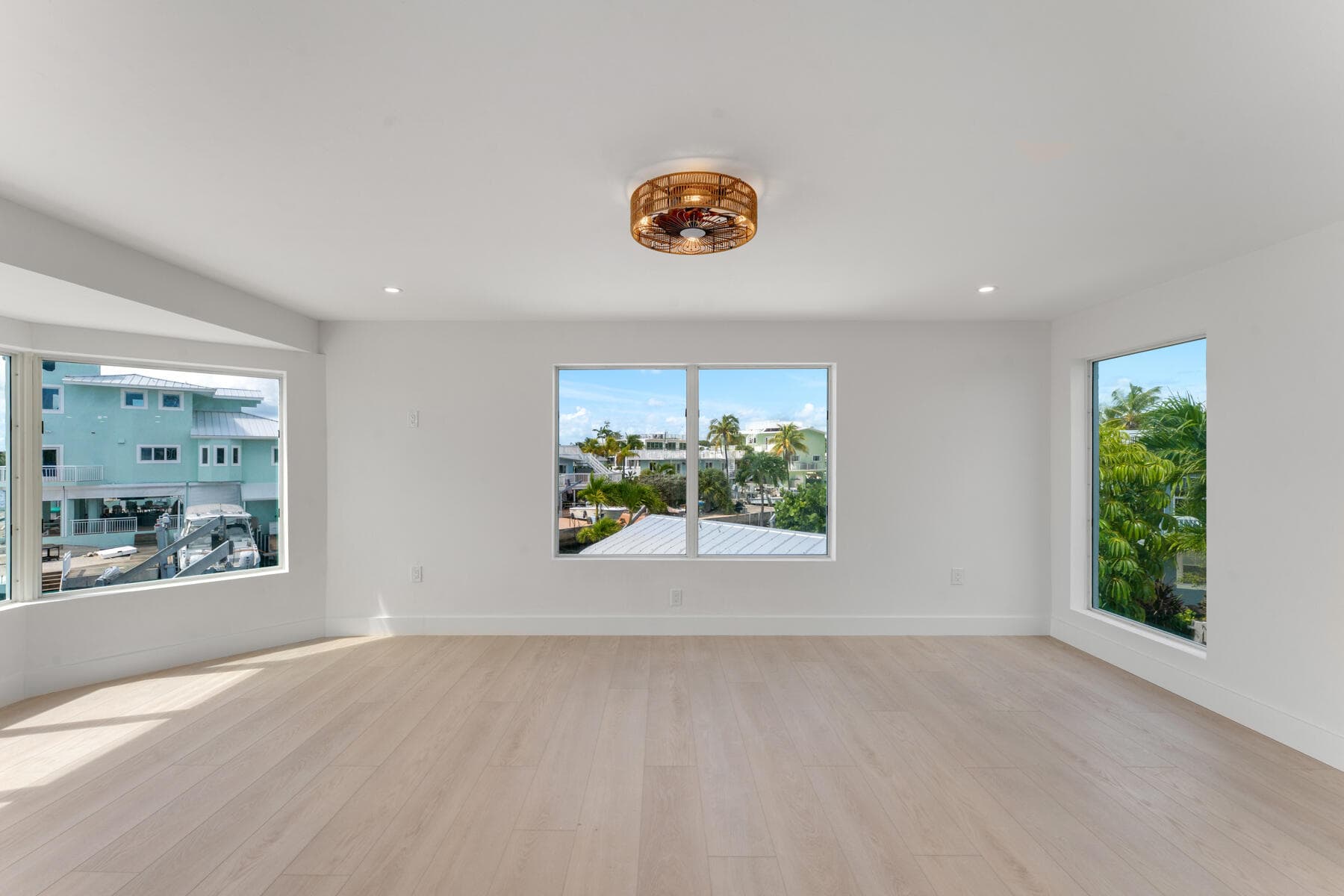 1200 Mockingbird Road photo 17