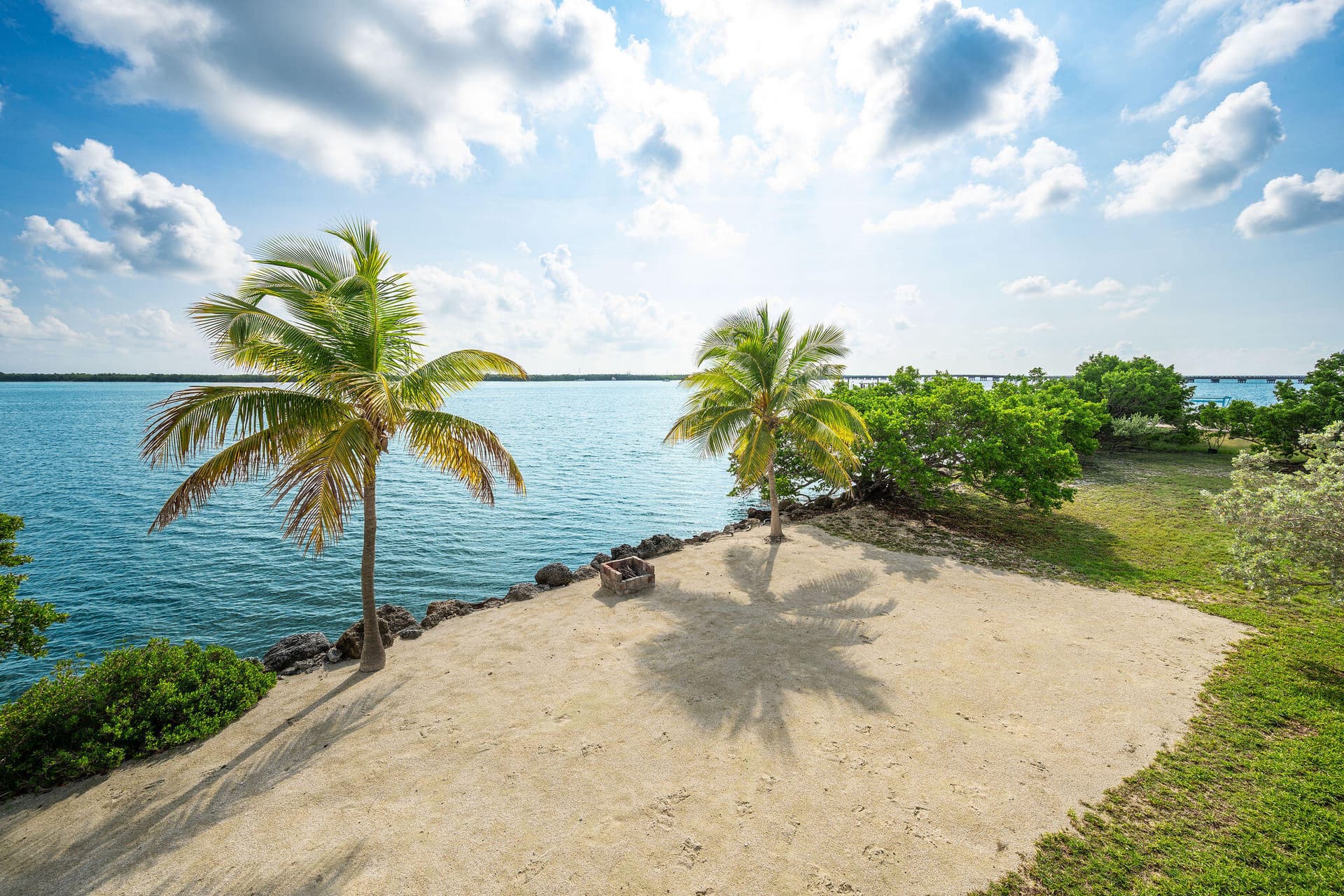 2131 Coral Way photo 2