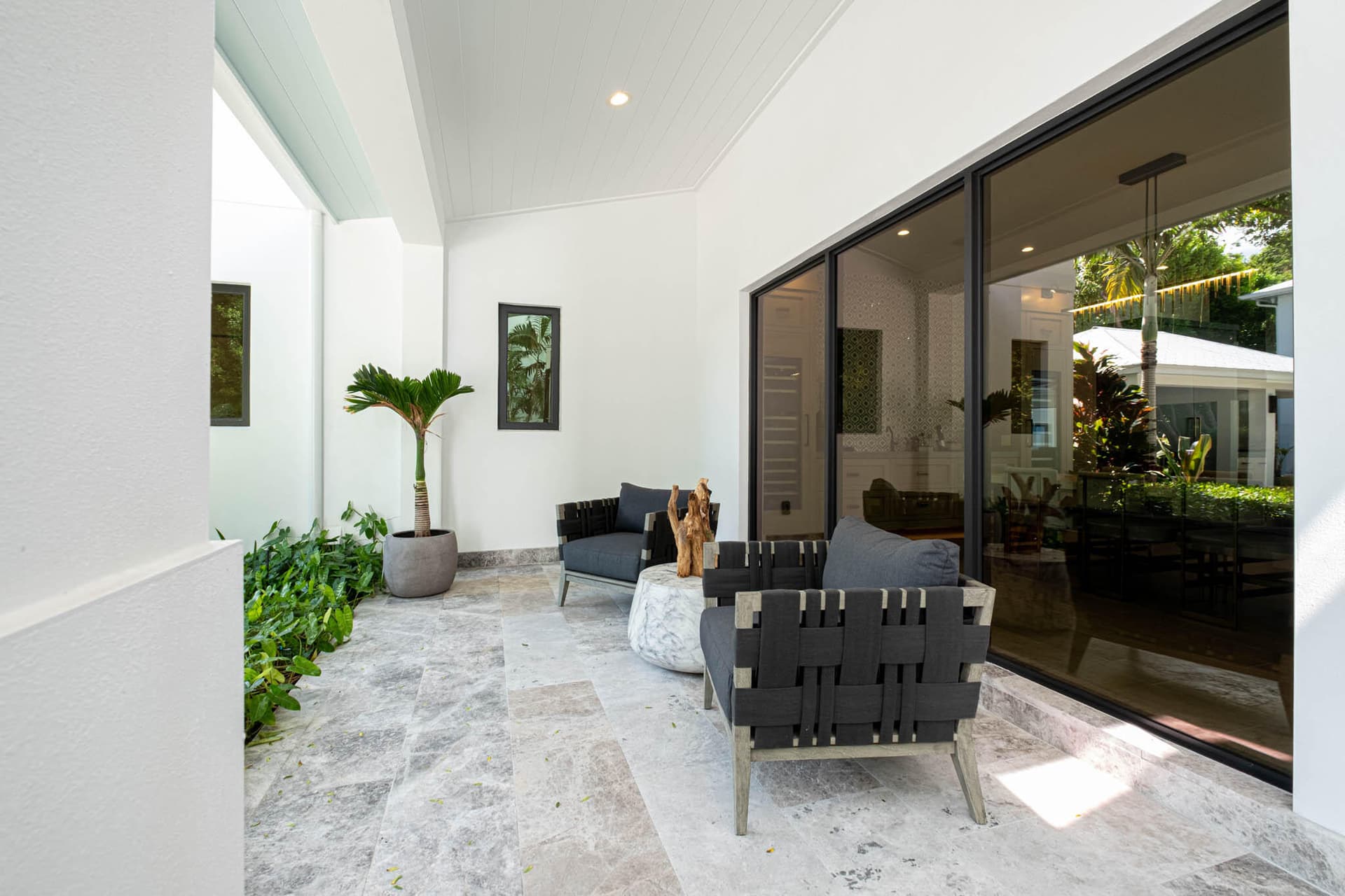 16 Avacado Street photo 21