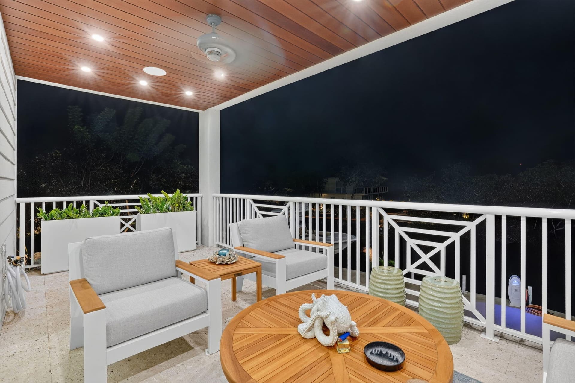 328 S Coconut Palm Boulevard photo 10