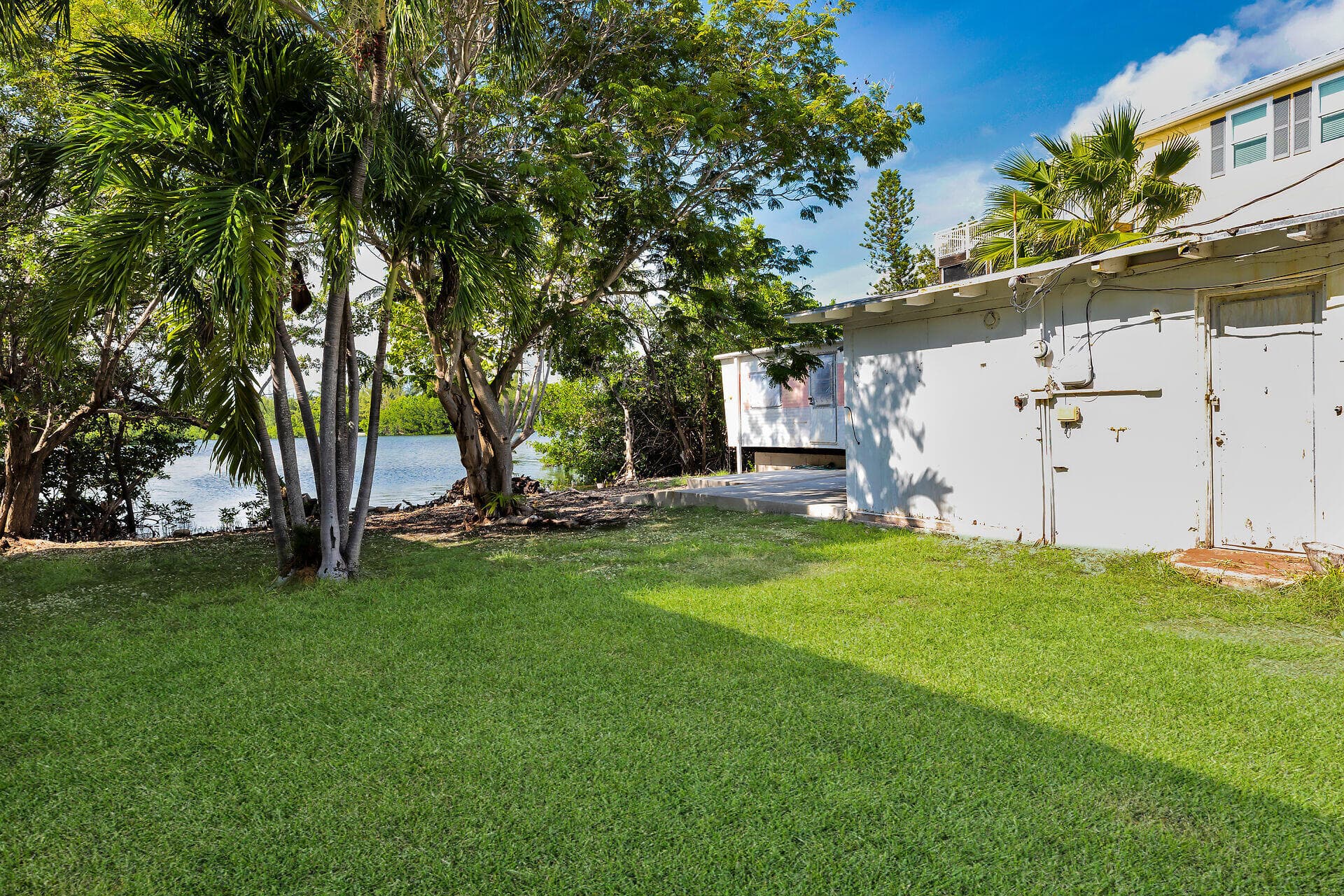 6 Beach Drive photo 2