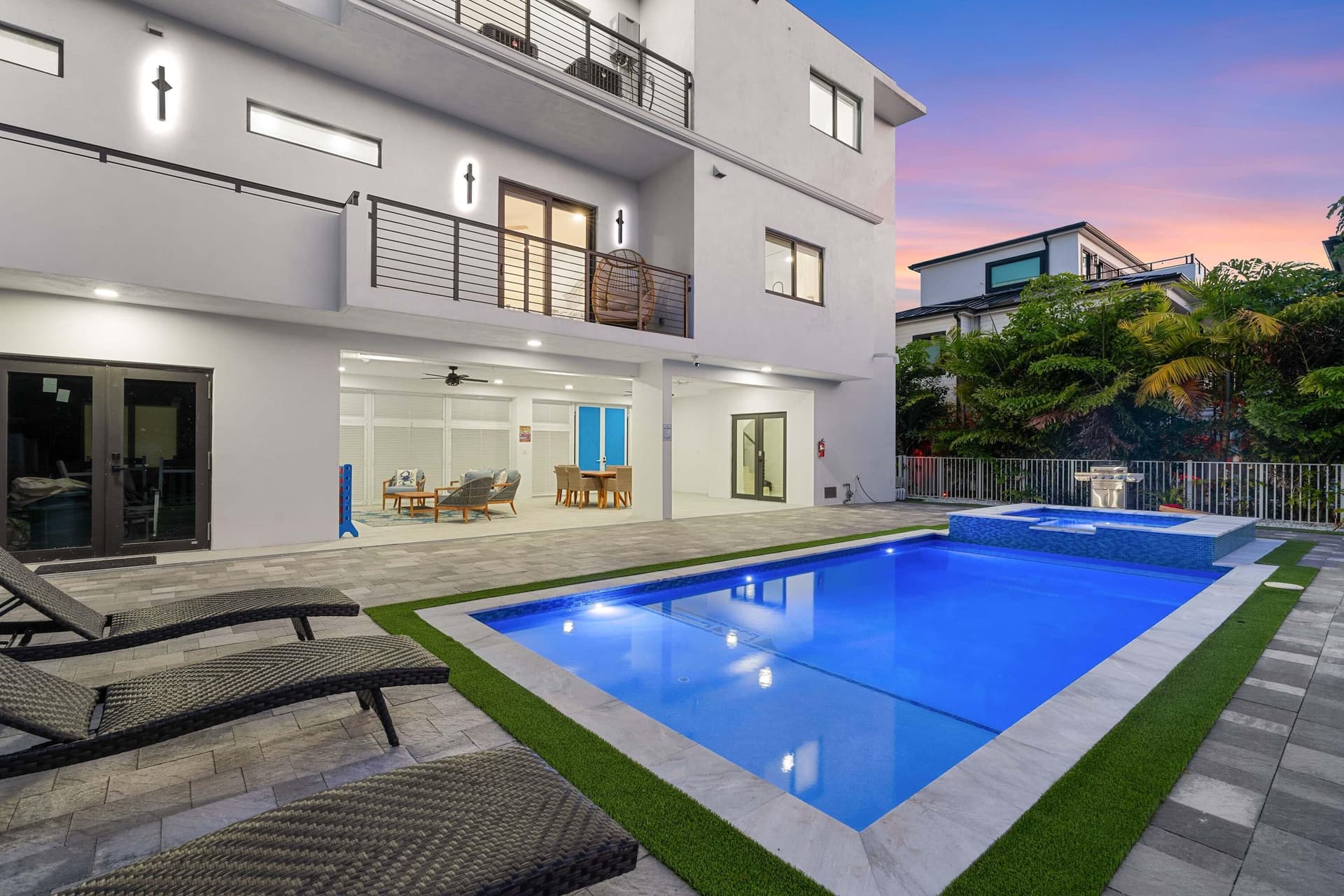 136 Coco Plum Drive photo 4