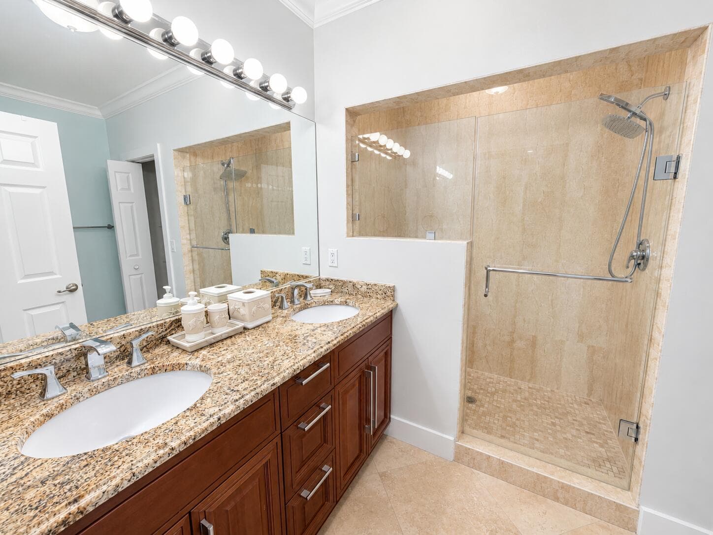 114 Bessie Road photo 17