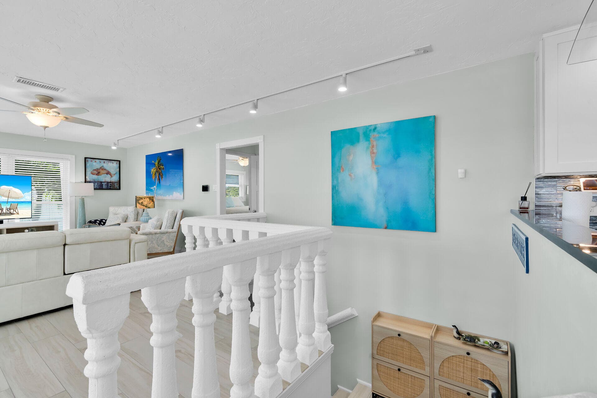 2110 Dolphin Drive photo 5