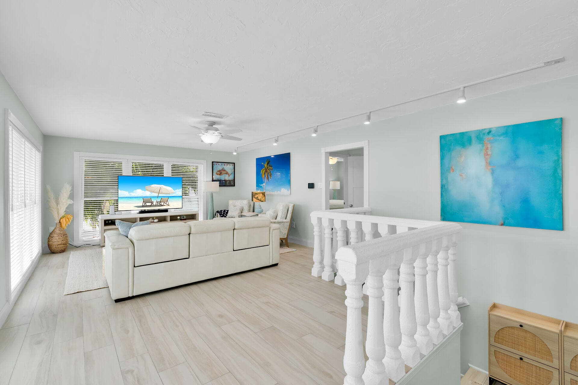 2110 Dolphin Drive photo 13