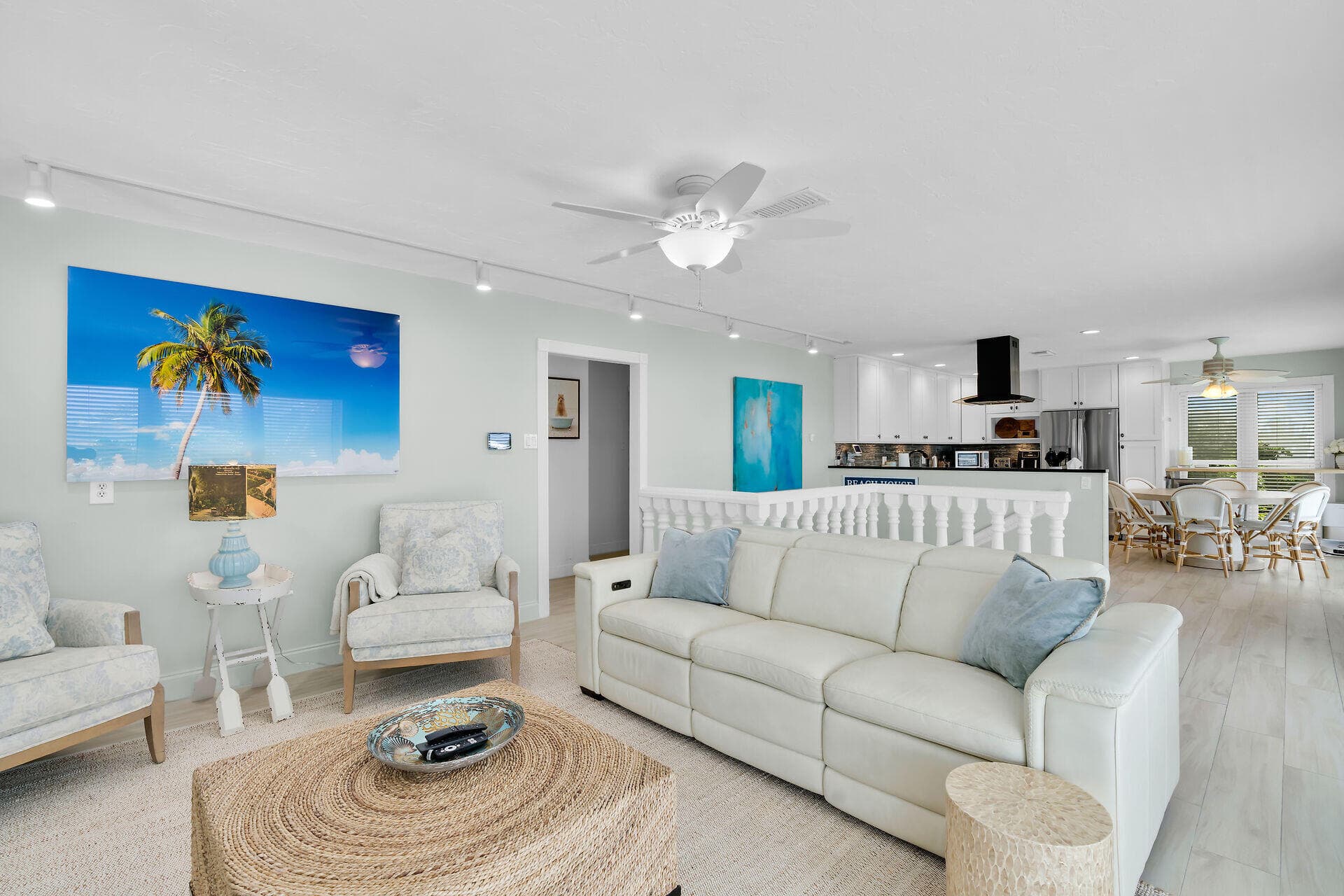 2110 Dolphin Drive photo 16