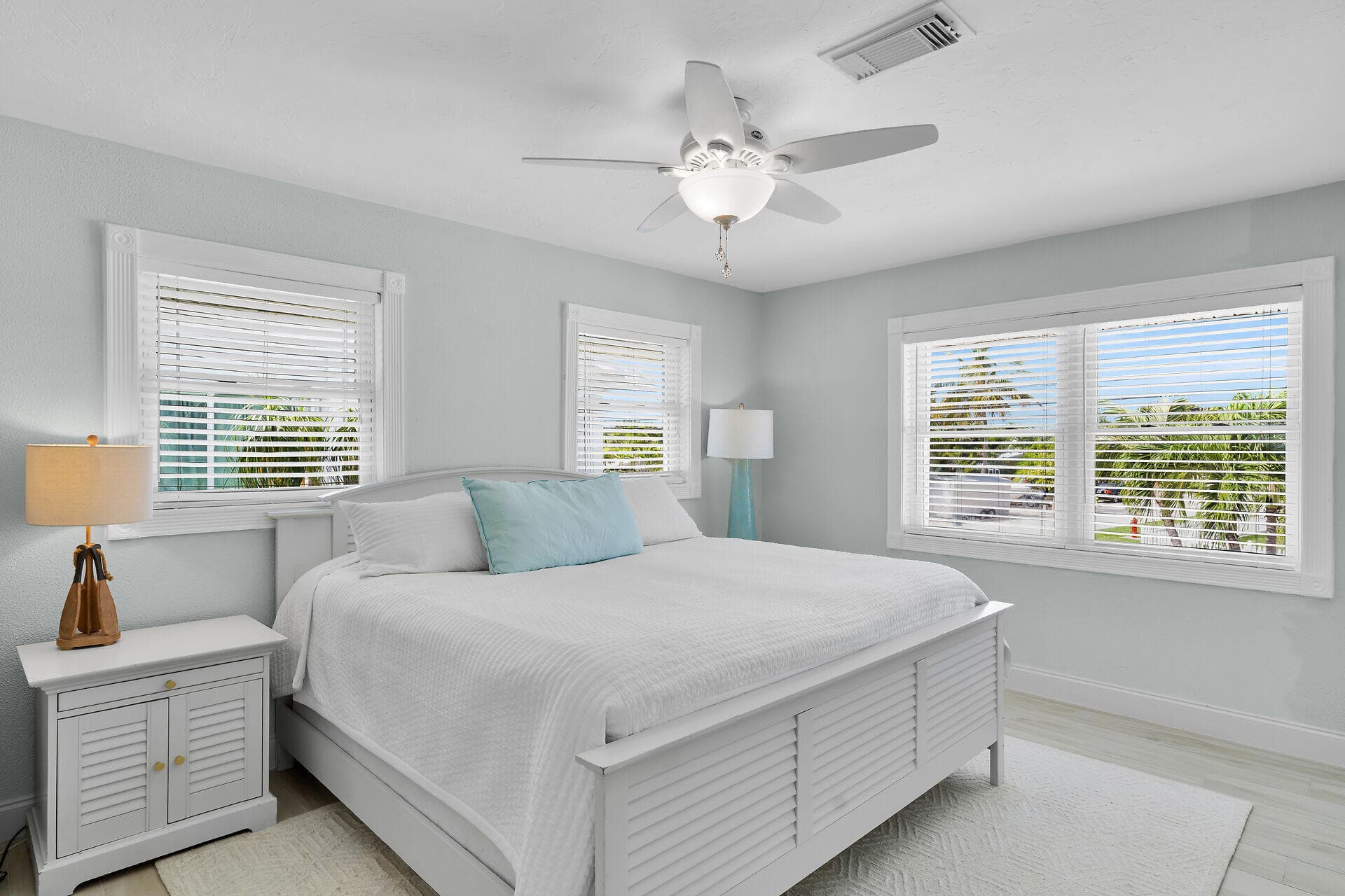 2110 Dolphin Drive photo 24