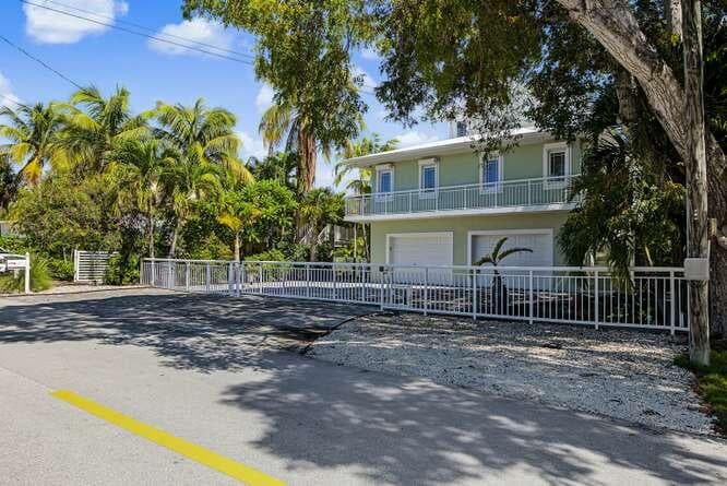 1217 Mockingbird Road photo 5