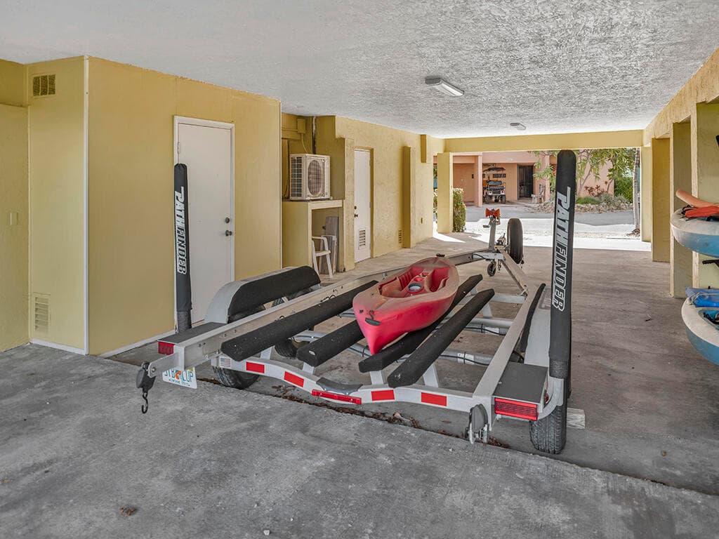 9812 Leeward Avenue 30' Boat Slip photo 25