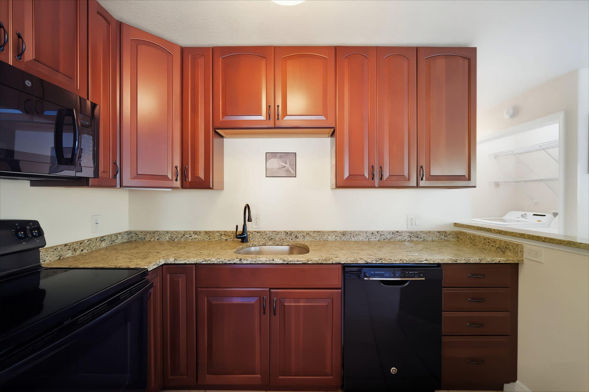 9104 Aviation Boulevard photo 10