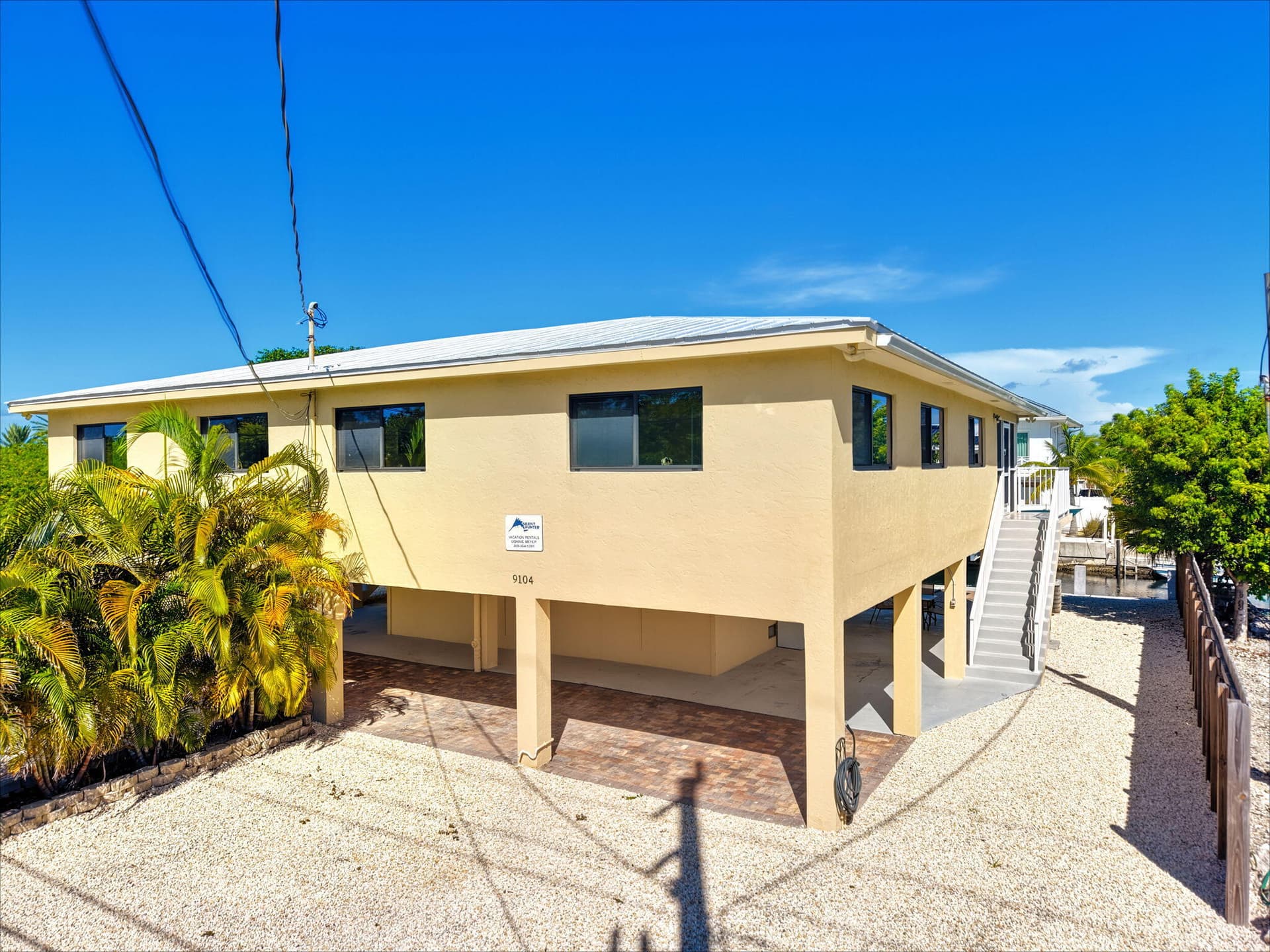 9104 Aviation Boulevard photo 23
