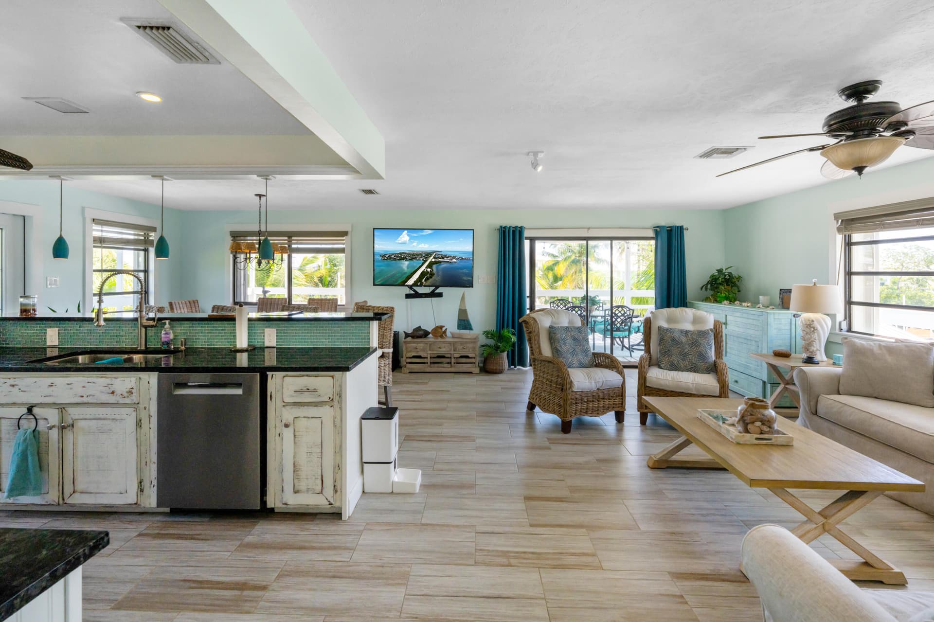 27416 Cayman Lane photo 16