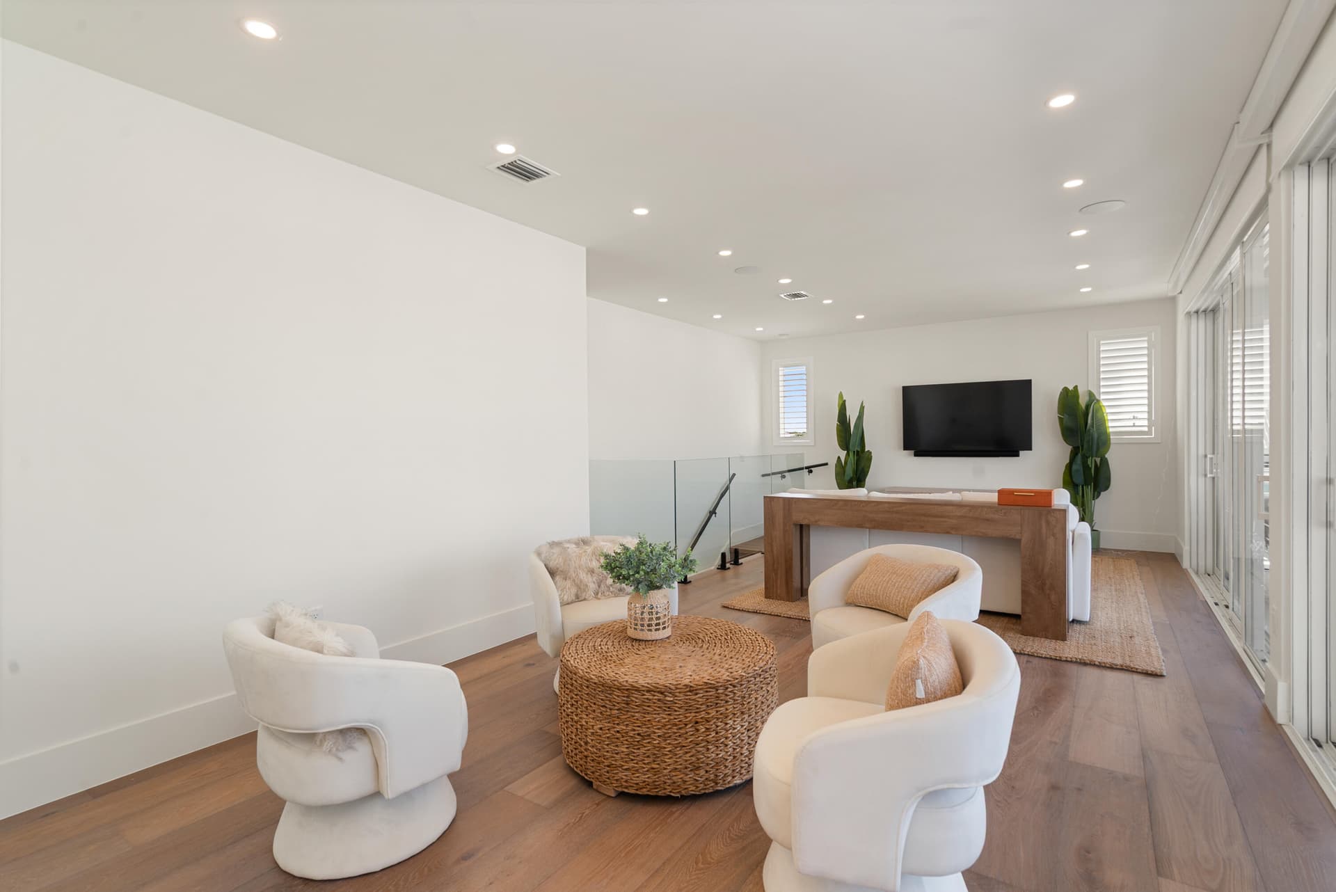 175 W Avenue A photo 21