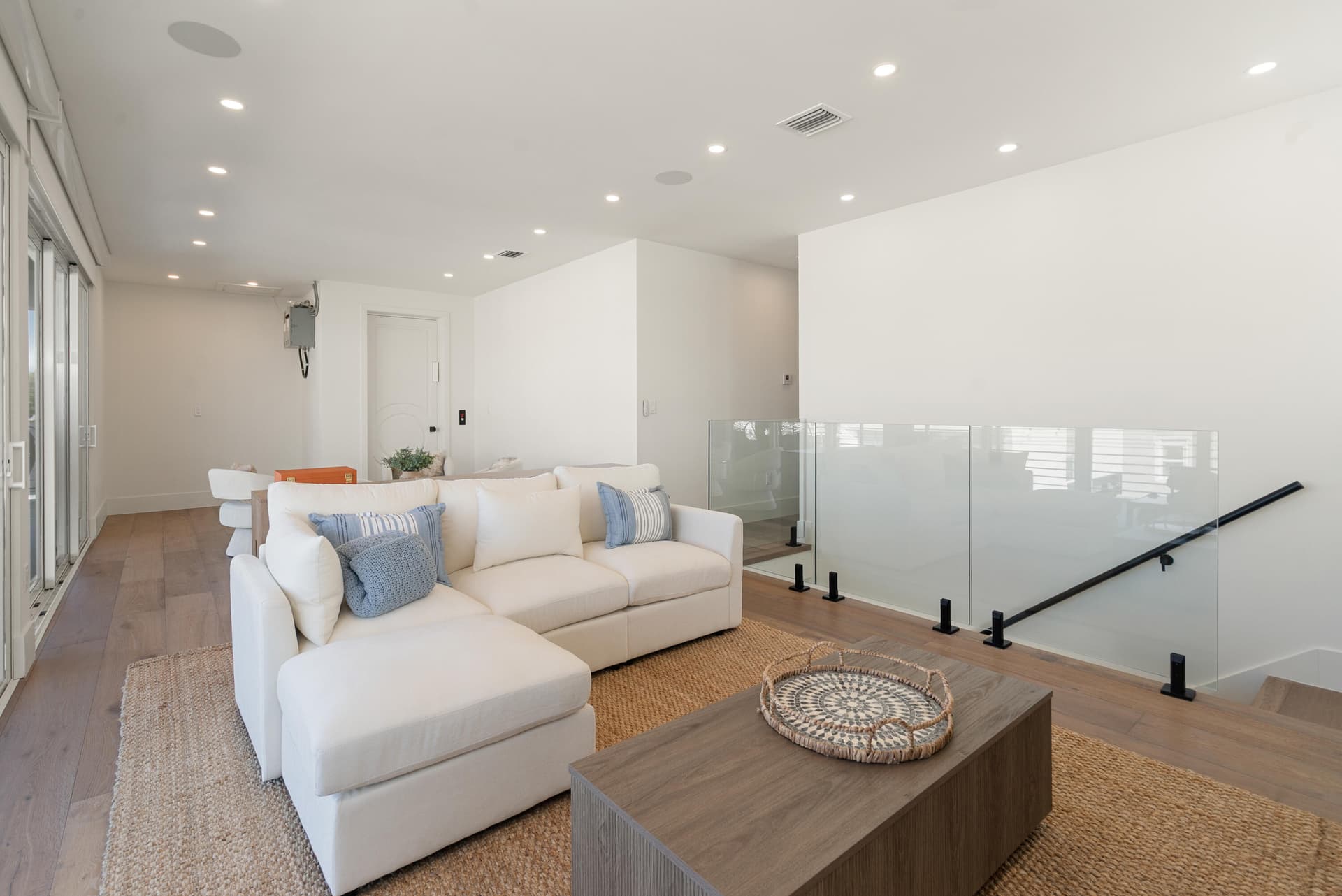 175 W Avenue A photo 25
