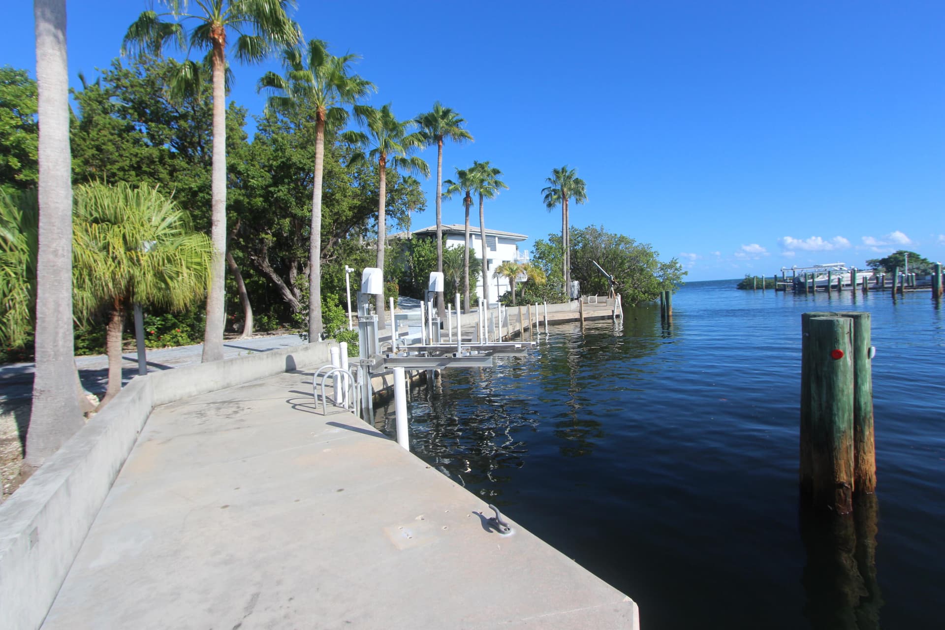 80 Ocean Front Drive photo 2