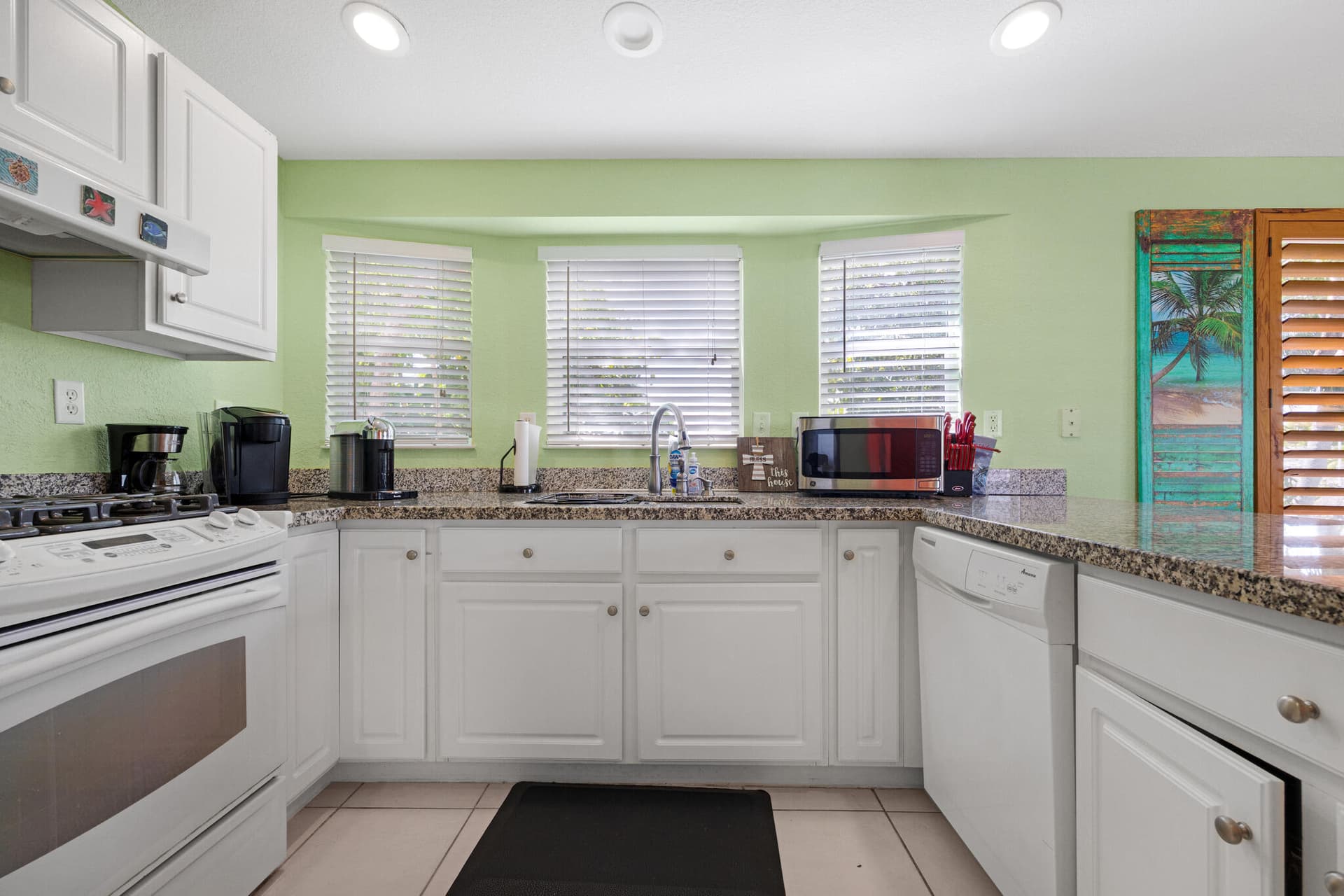 692 Blackbeard Road photo 16