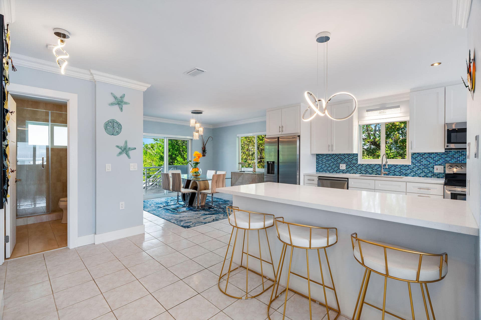 130 Lorelane Place photo 8