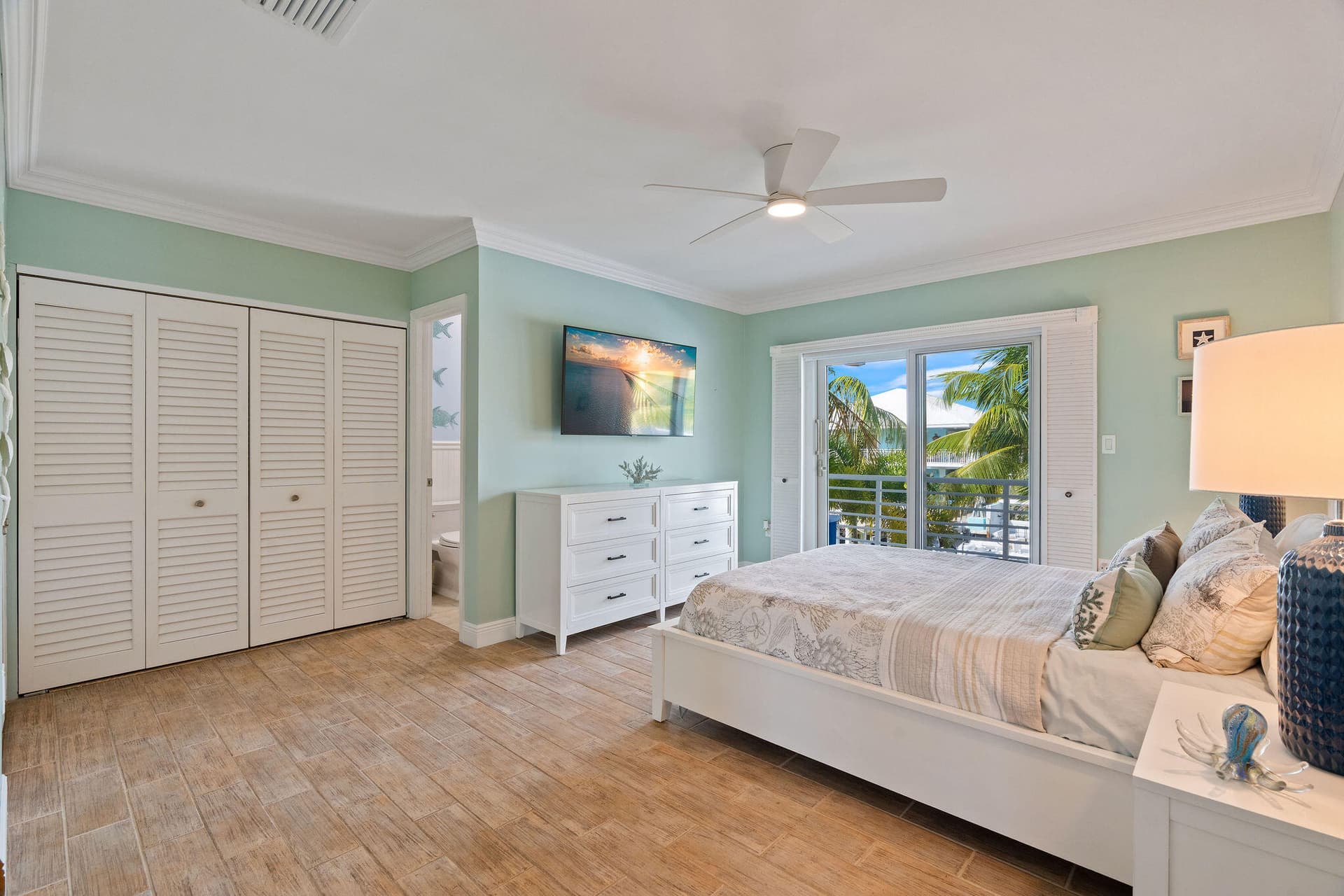 130 Lorelane Place photo 20