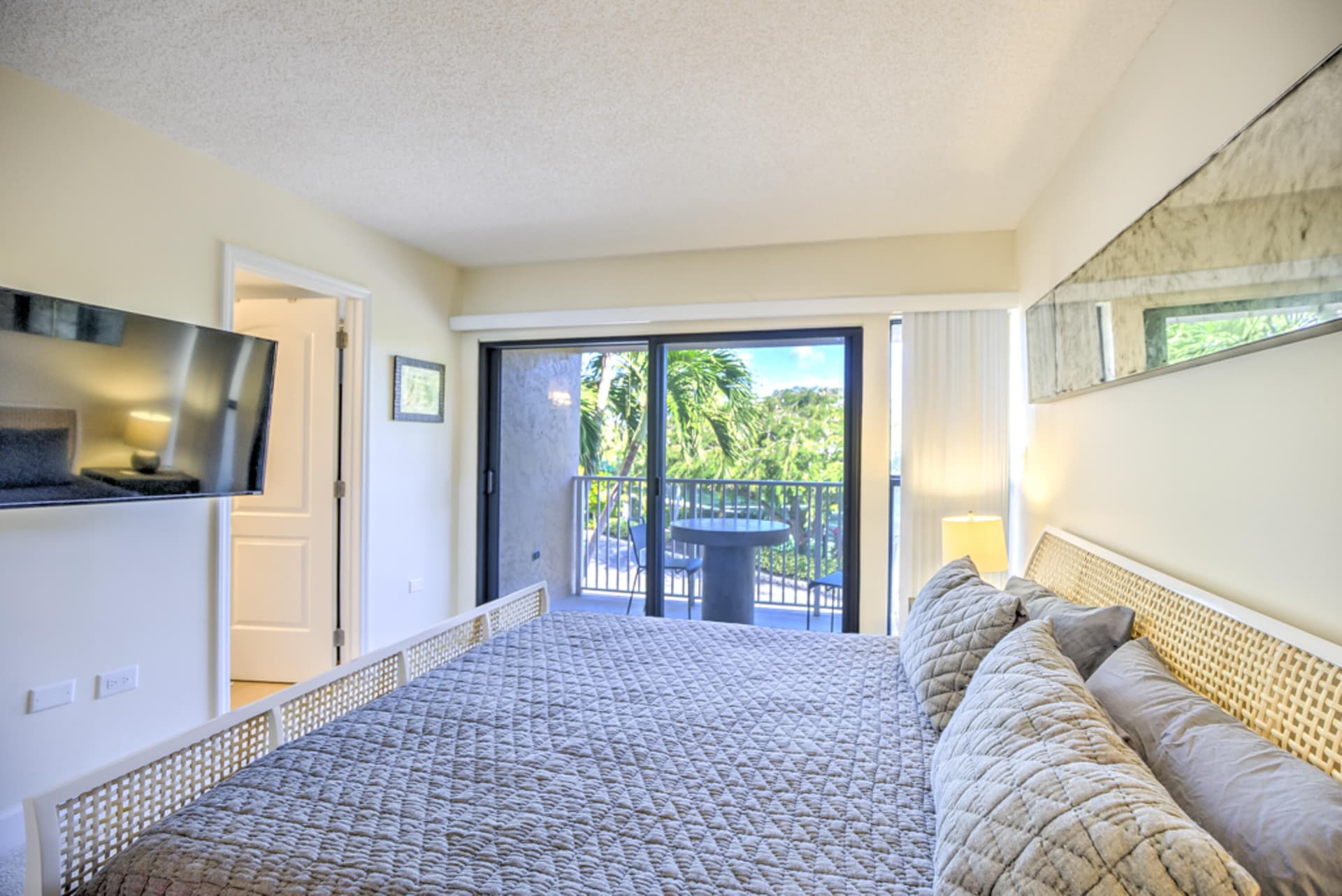 1133 W Ocean Drive 4 photo 25