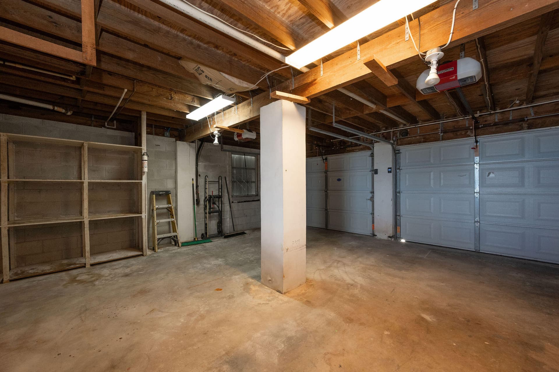 3246 Catherine Street photo 21