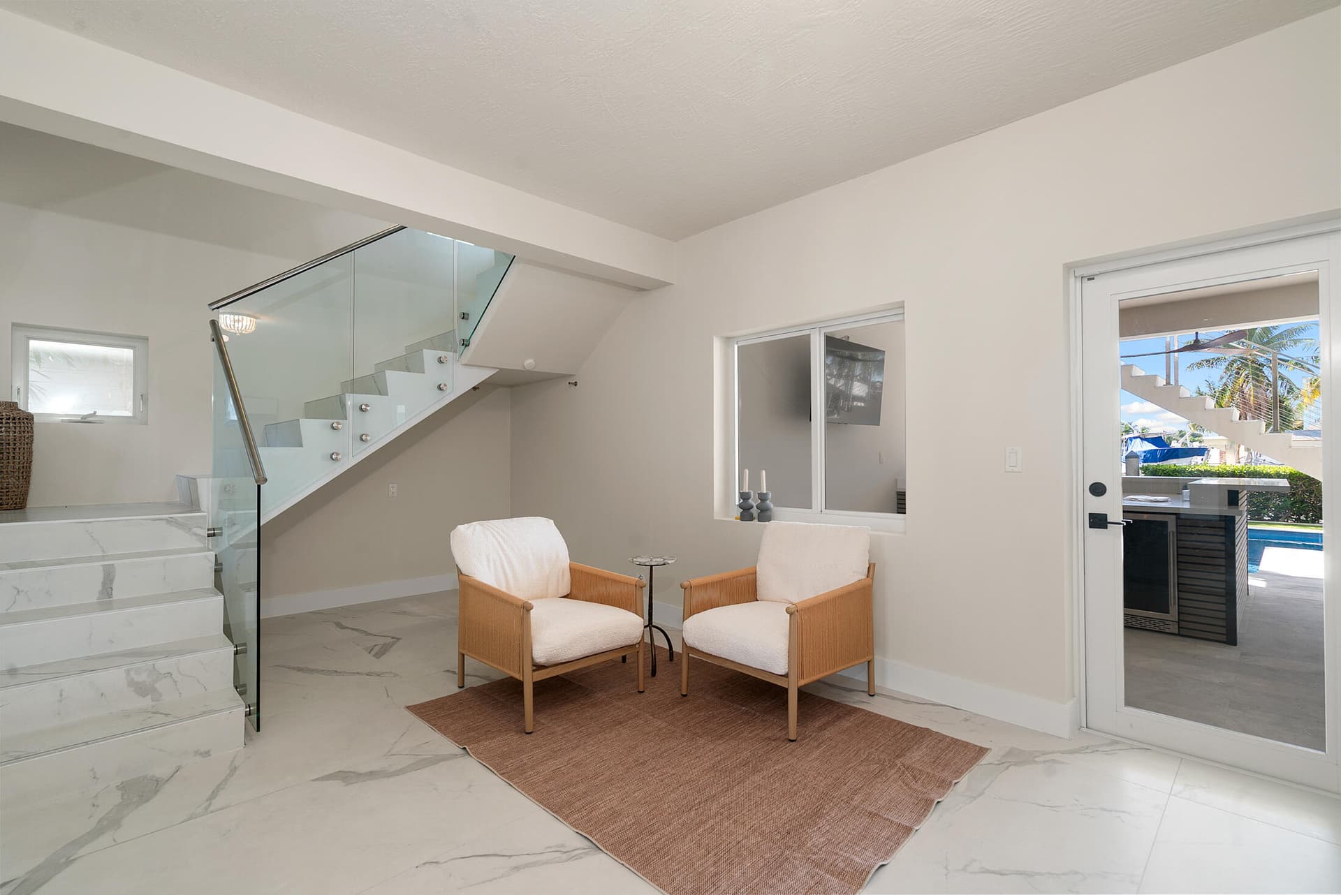 131 Ojibway Avenue photo 4