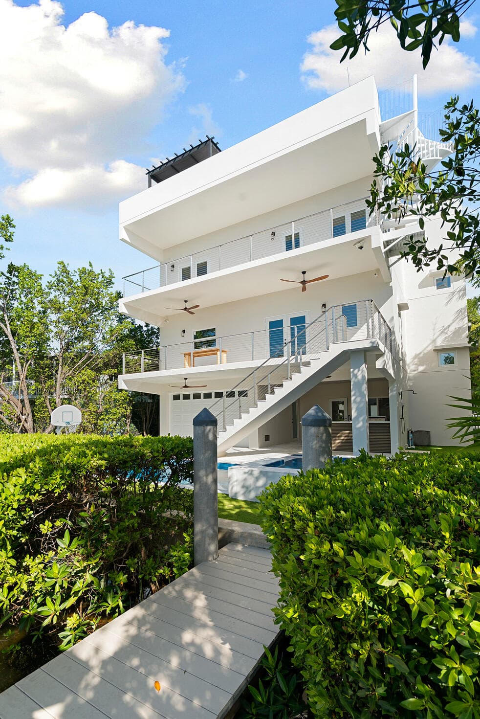 131 Ojibway Avenue photo 9