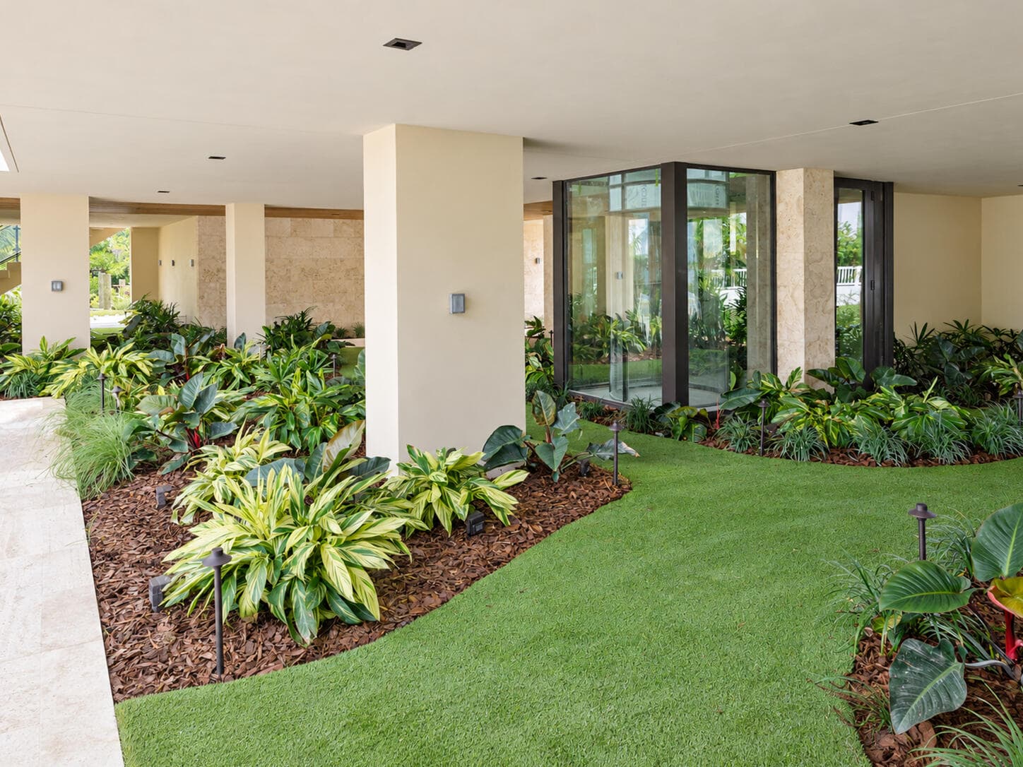 260 15Th Circle photo 14