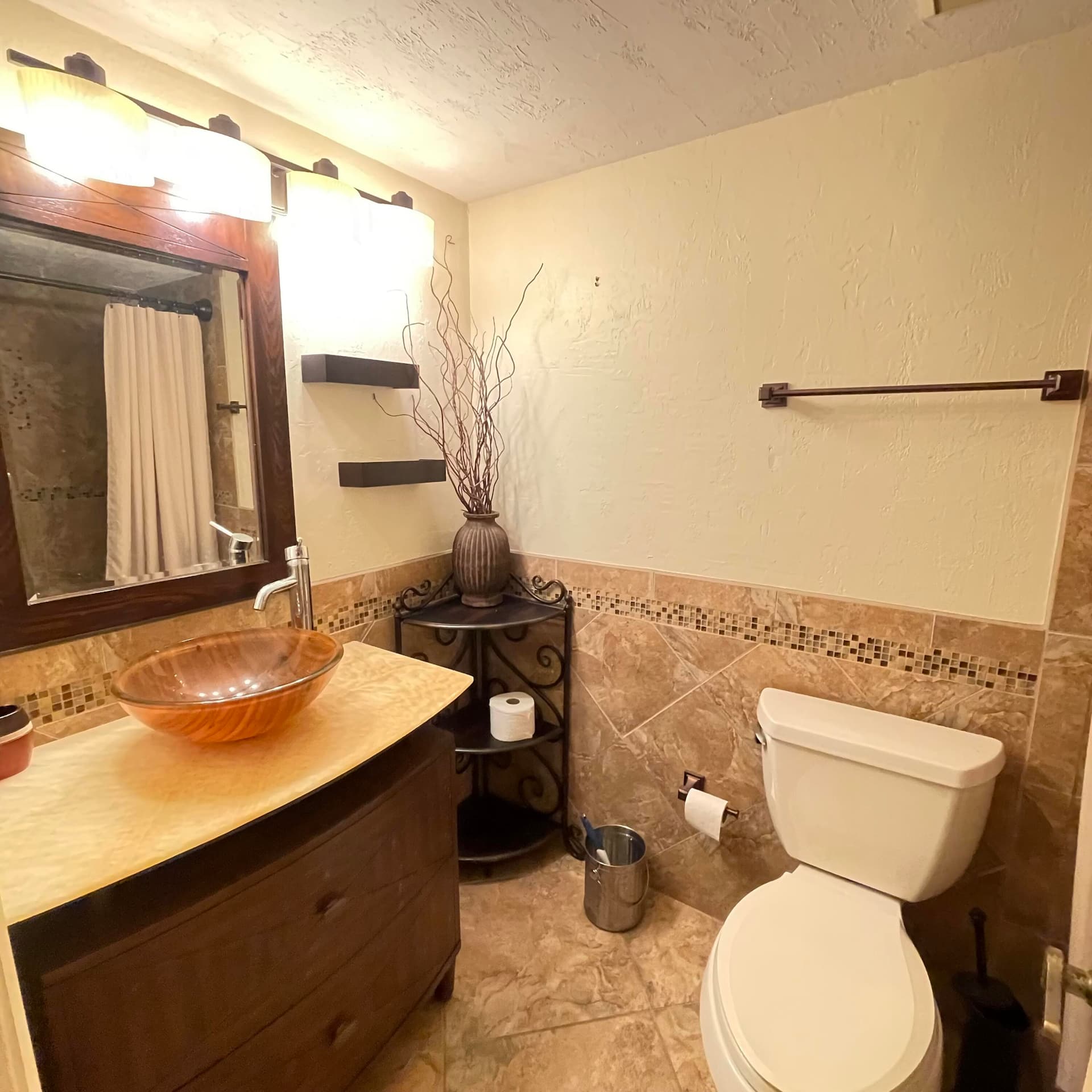 1540 Riverside Drive 14 photo 22
