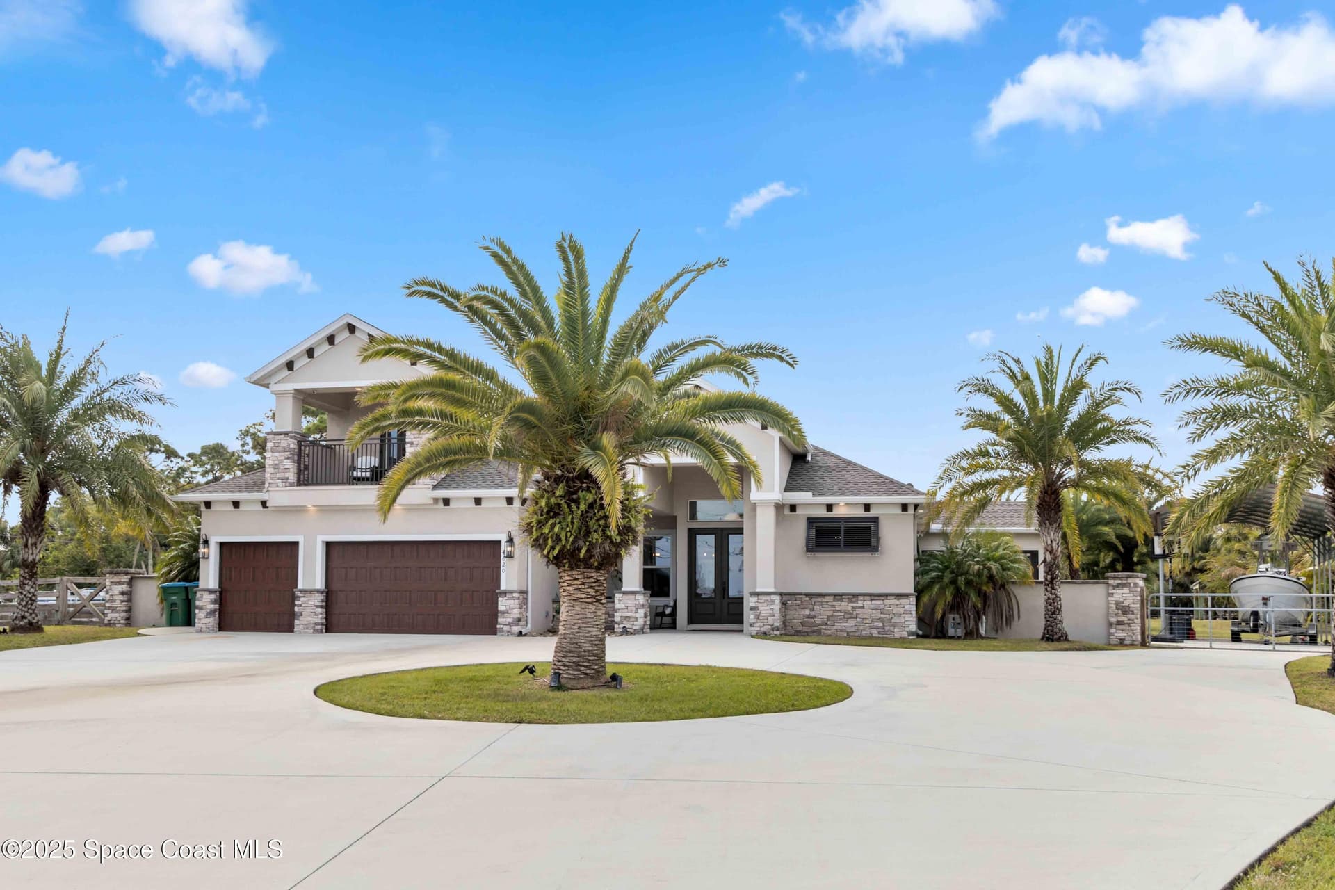 4620 Highway 1 photo 1