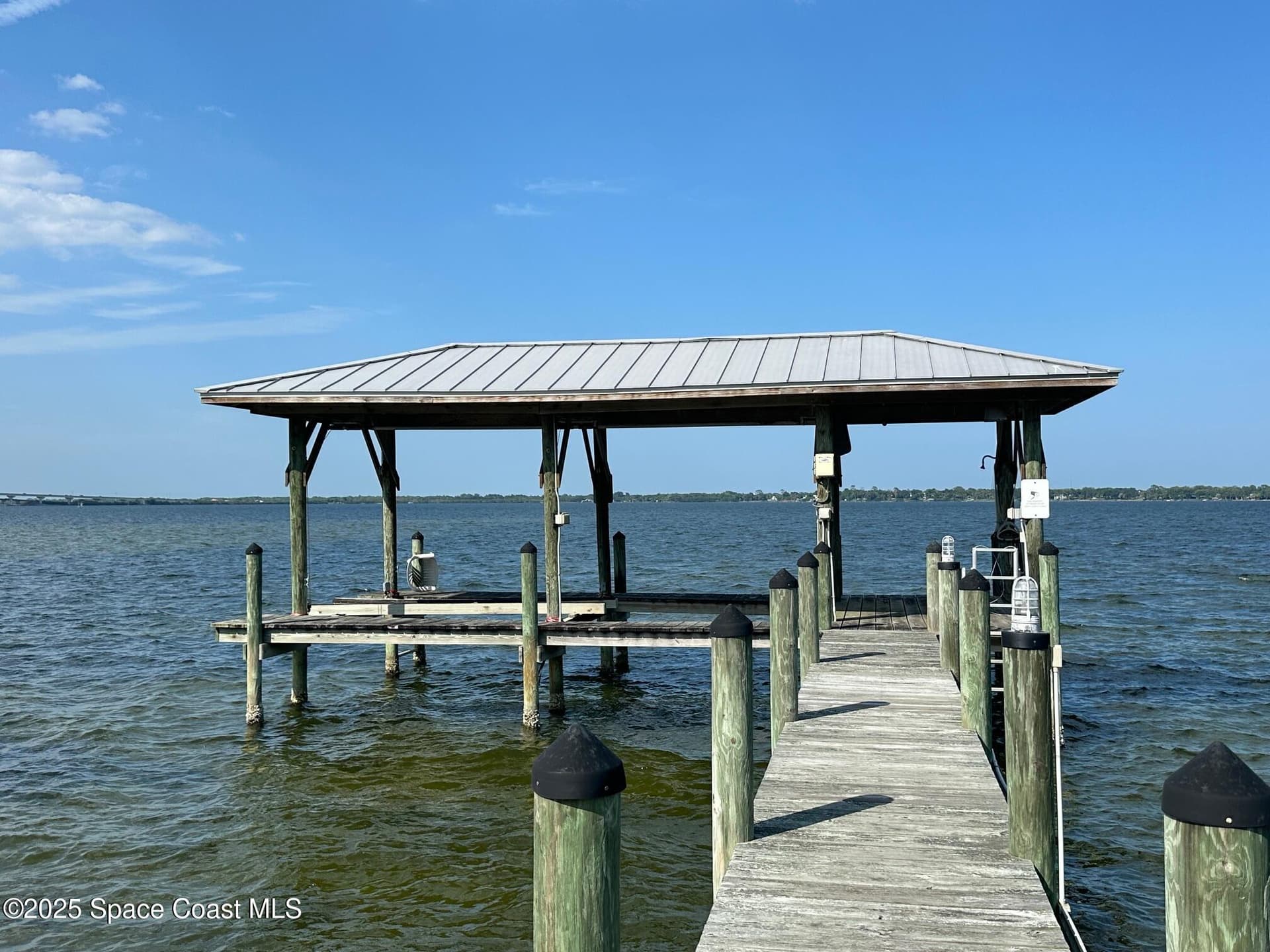 1613 N Indian River Drive photo 12