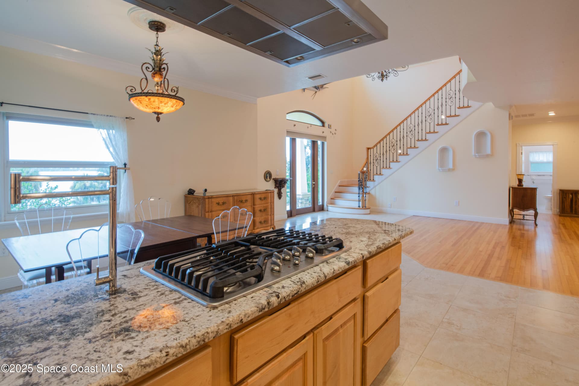 1613 N Indian River Drive photo 24