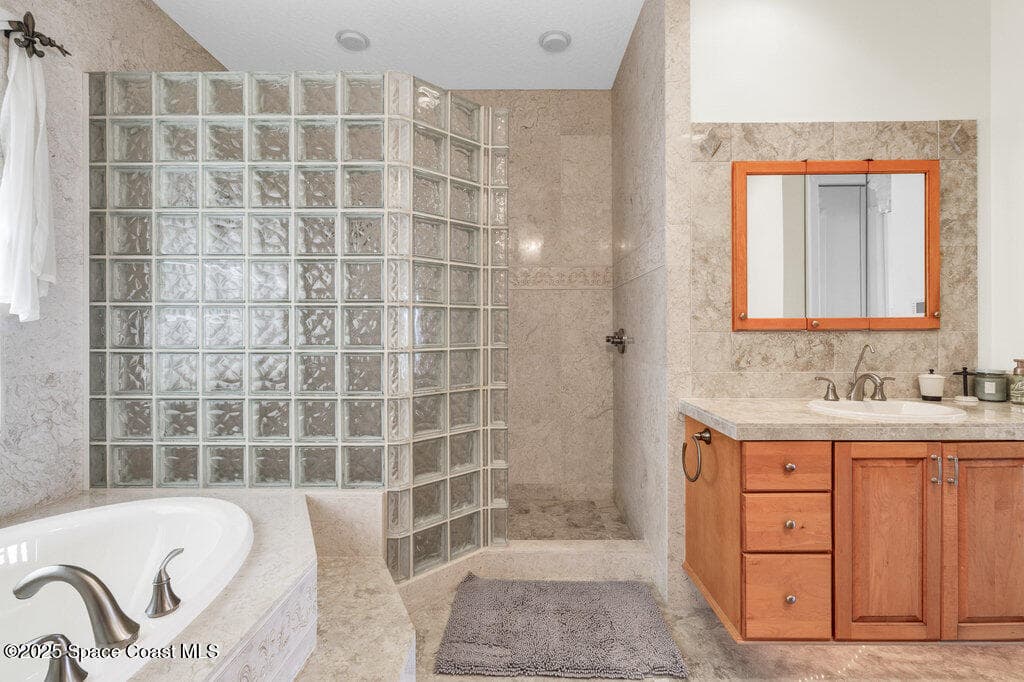 8855 Highway A1a photo 22