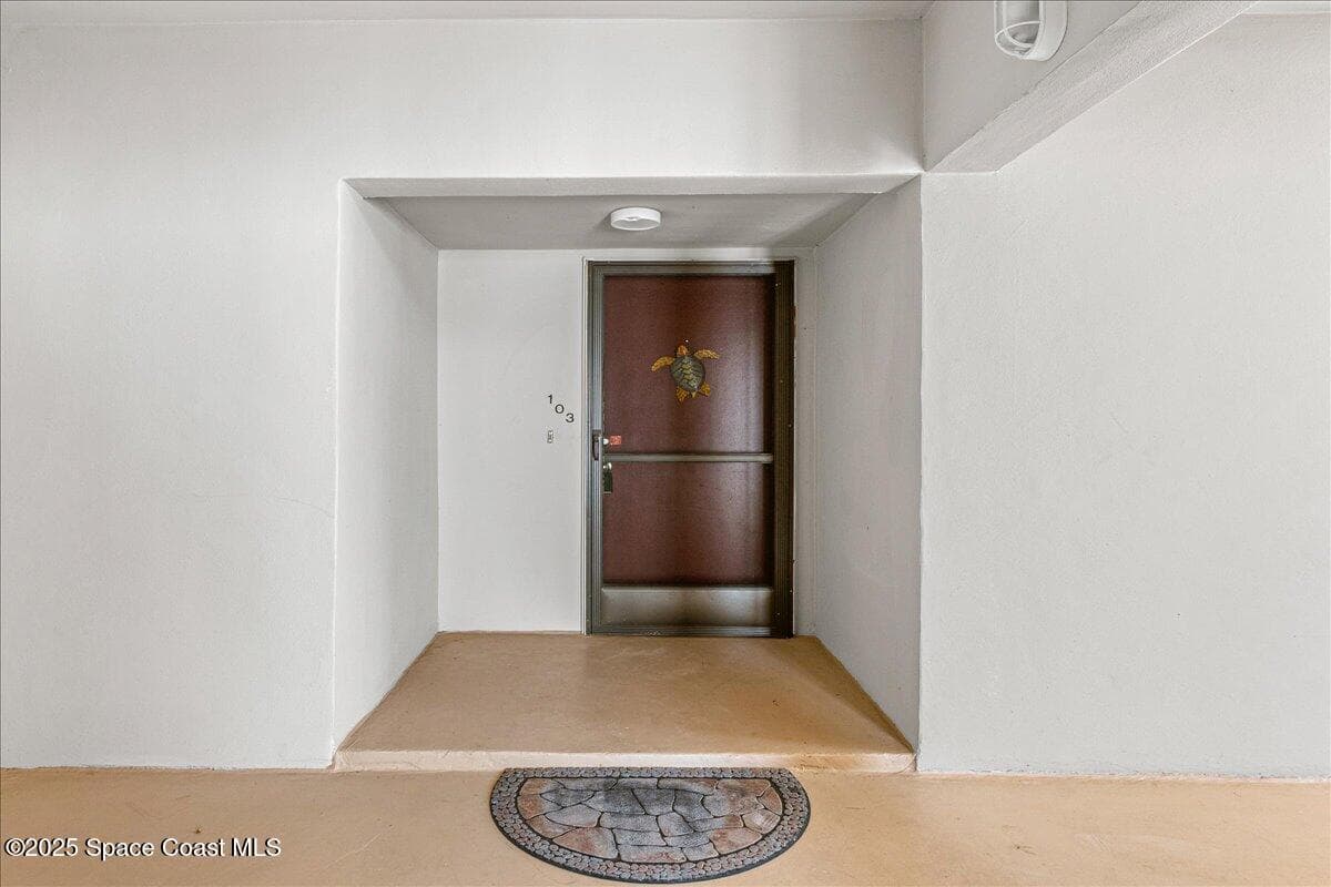 6165 S Mirror Lake Drive 103 photo 5