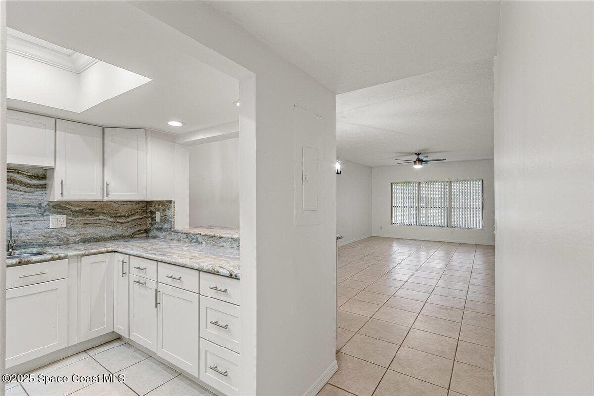 6165 S Mirror Lake Drive 103 photo 8