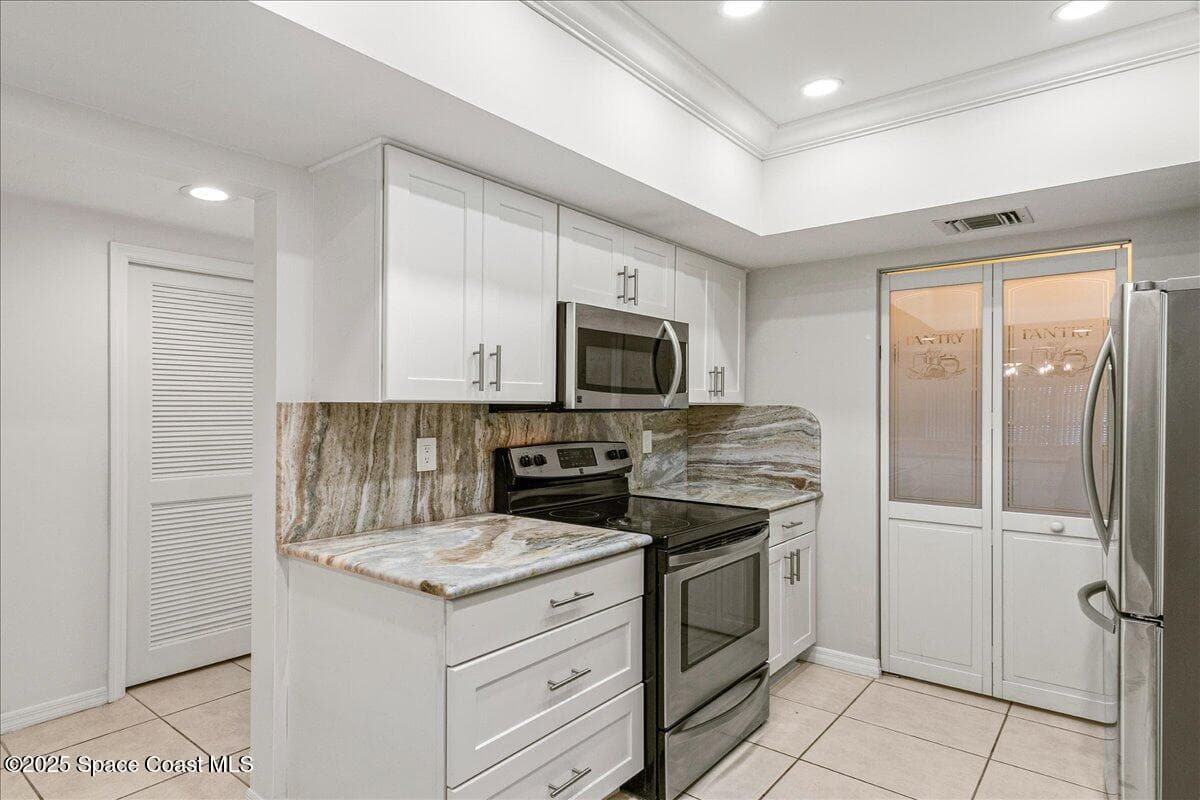 6165 S Mirror Lake Drive 103 photo 11