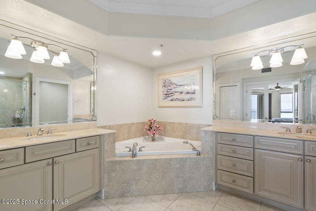 4180 N Hwy A1a 305b photo 23